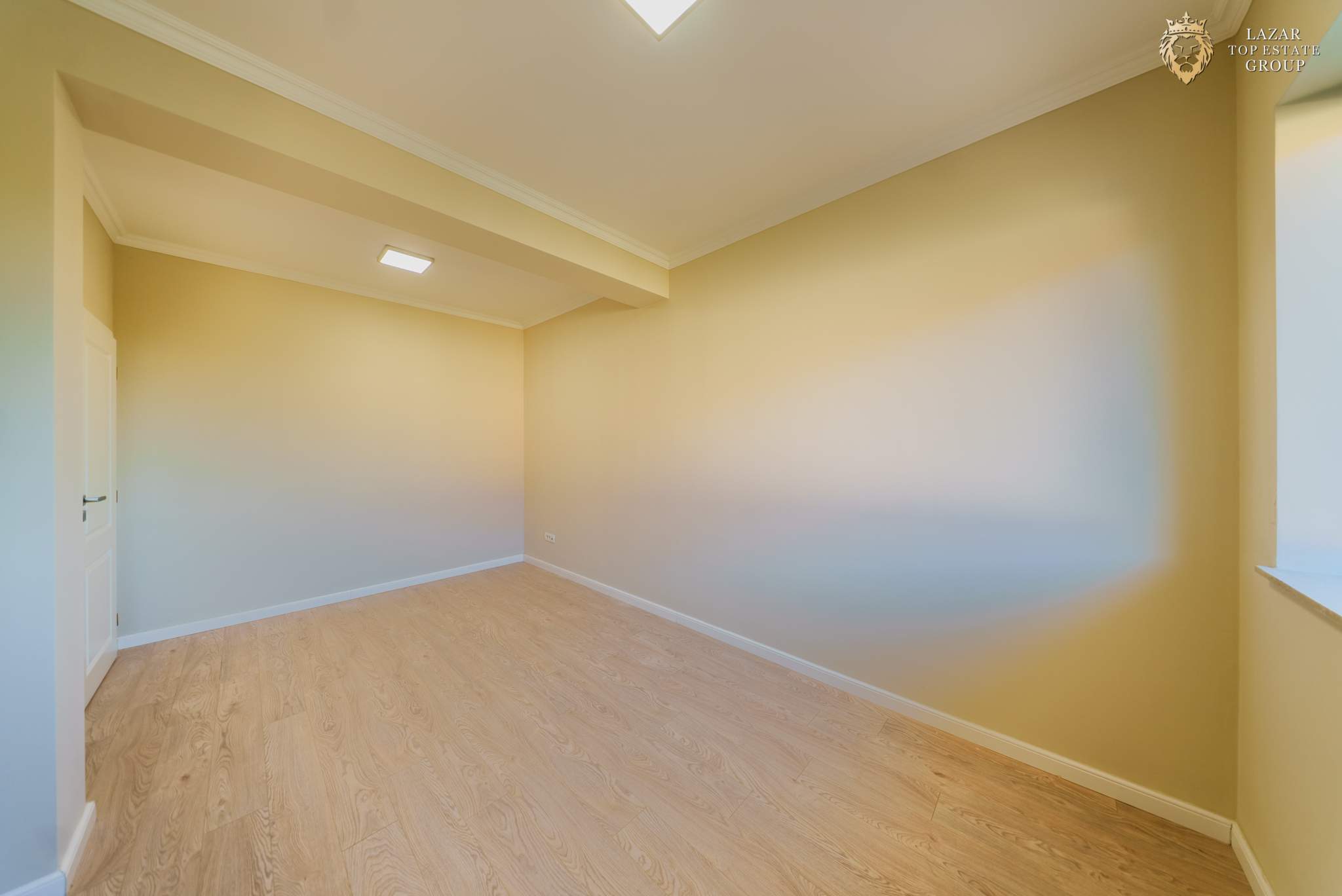Apartament nou +curte cu terasa 4 camere in Gai