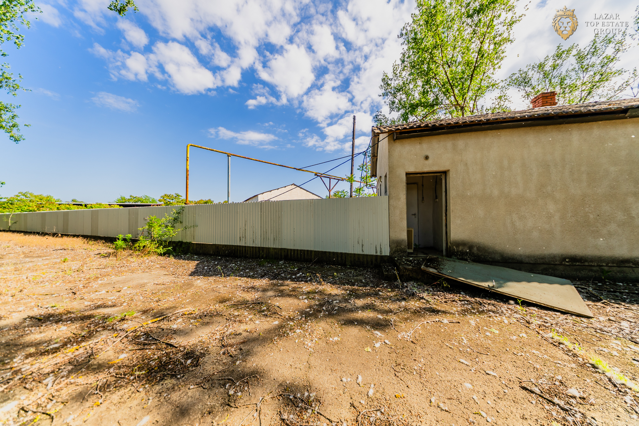 Cladire industriala de vanzare cu potential 3,5 ha in Batania