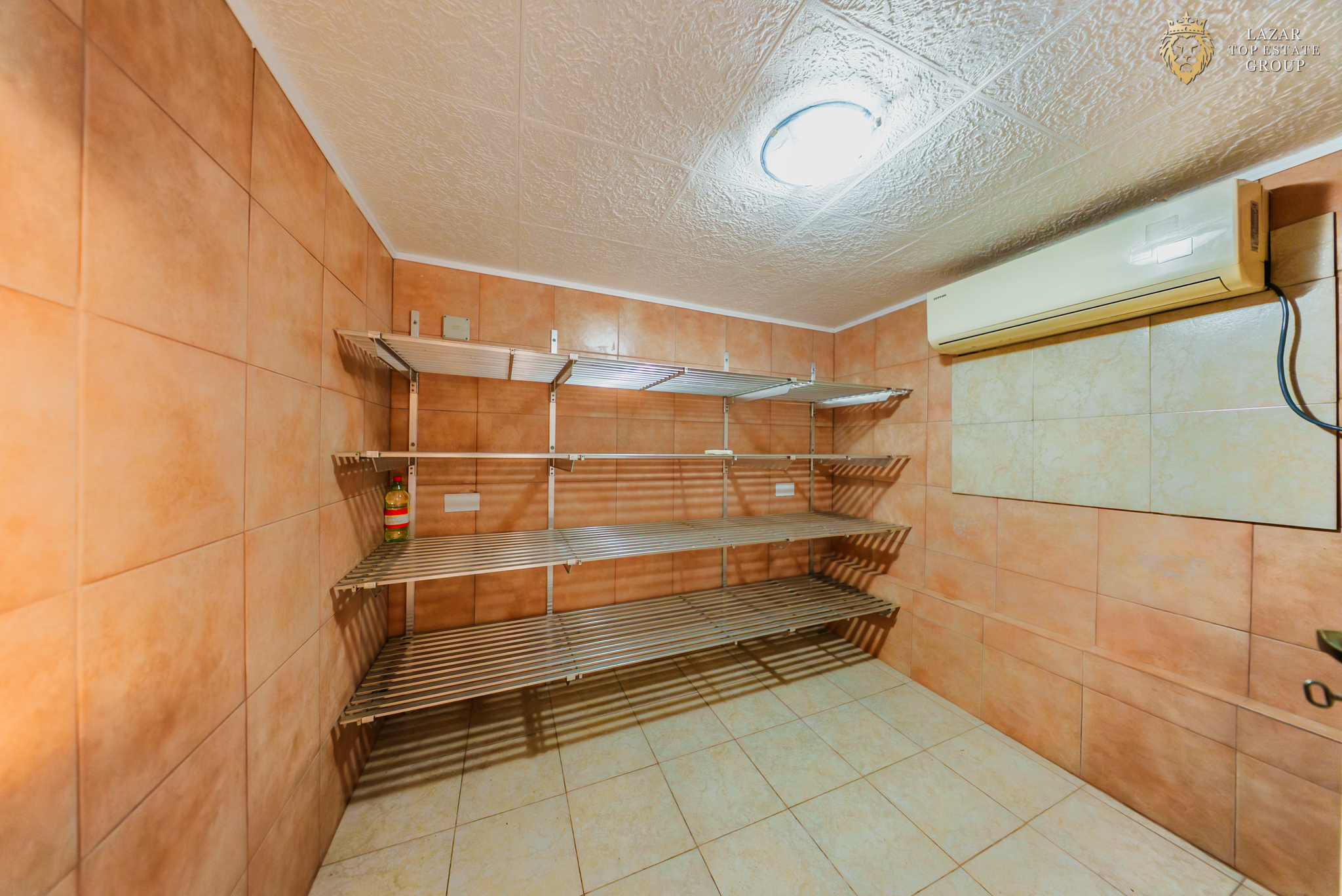Spatiu comercial de inchiriat Aradul Nou