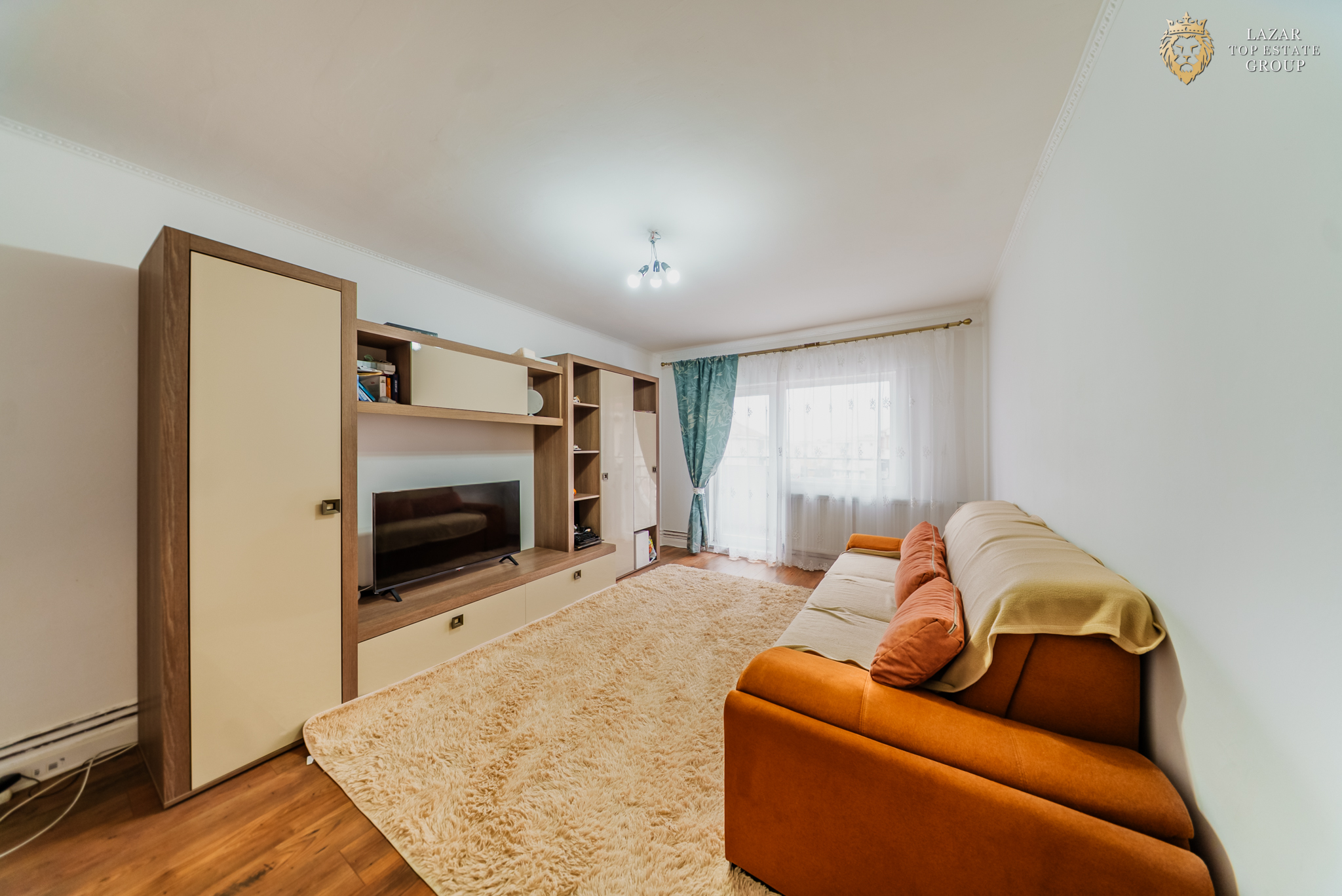 Apartament 3 Camere de inchiriat Alfa