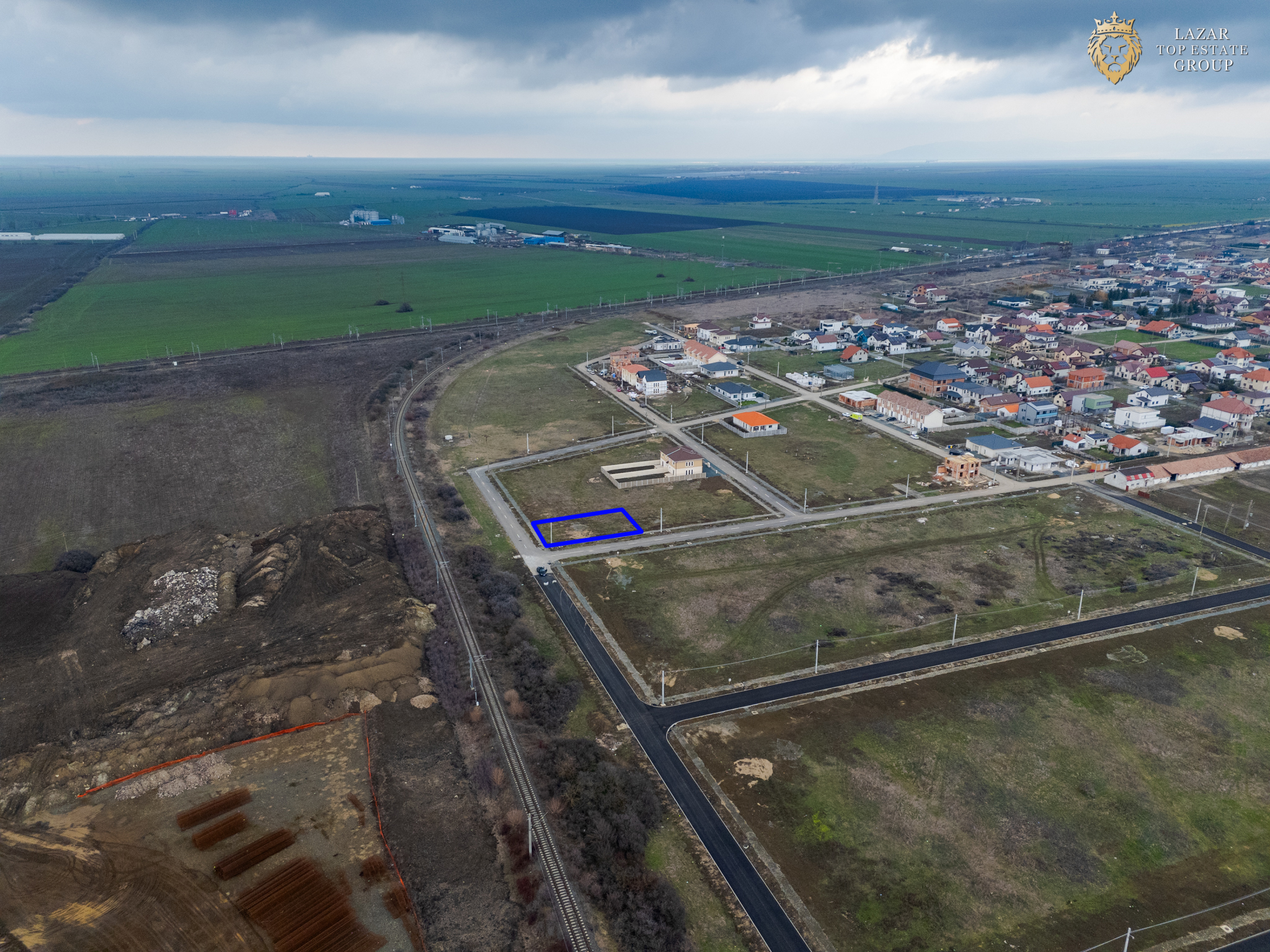 Teren 700mp in Premier- Vladimirescu