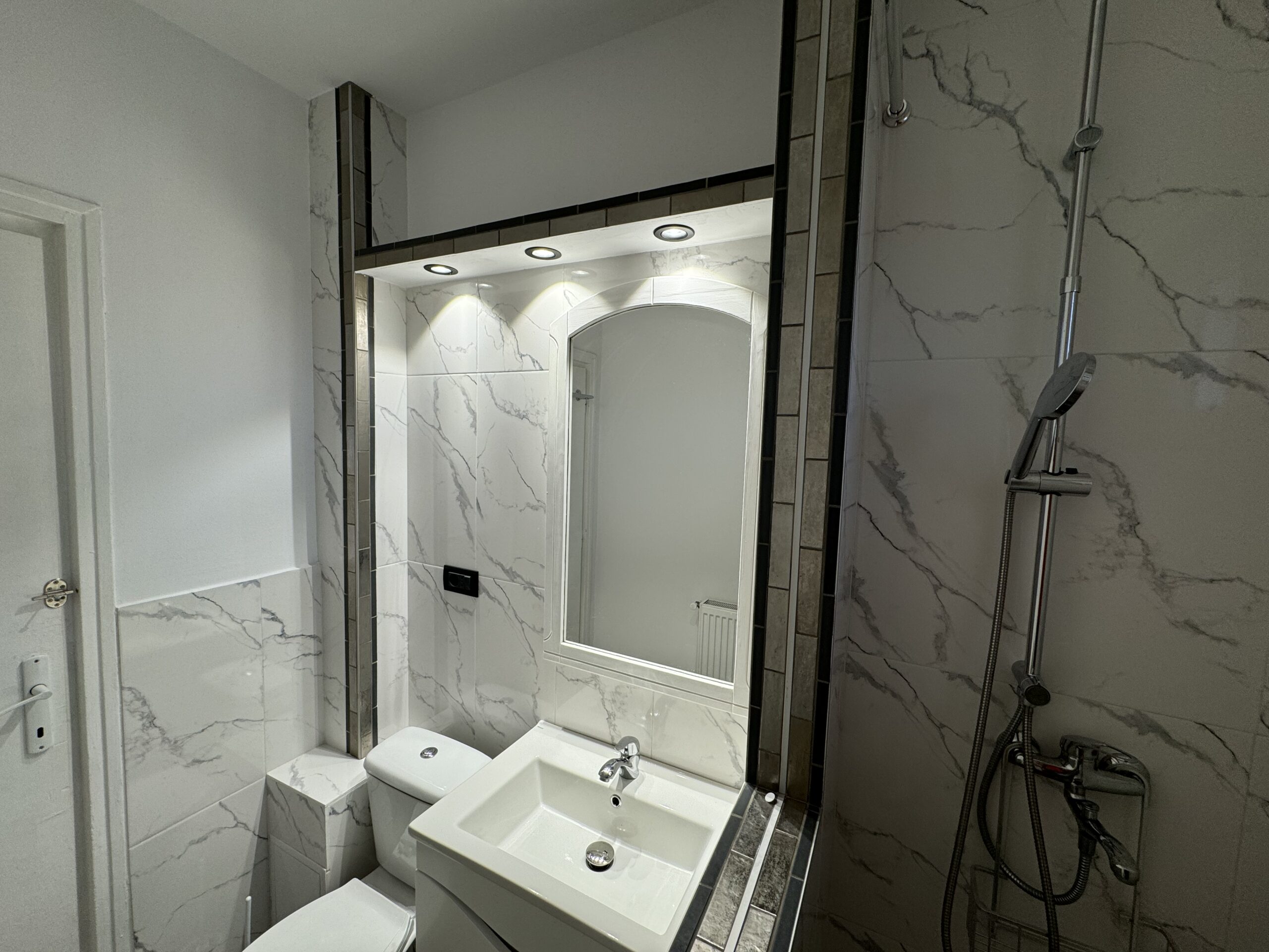 Apartament 2 Camere modern in Podgoria