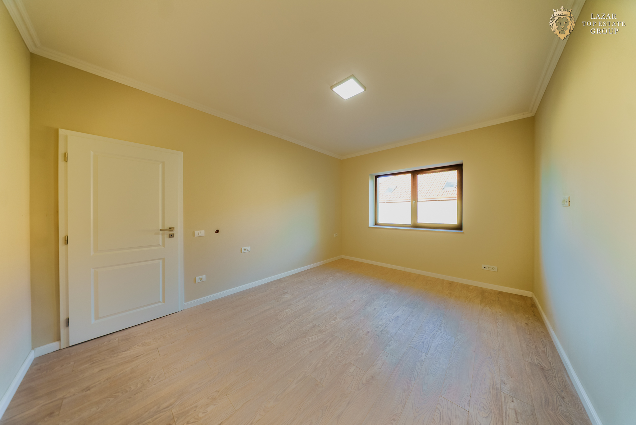 Apartament nou +curte cu terasa 4 camere in Gai