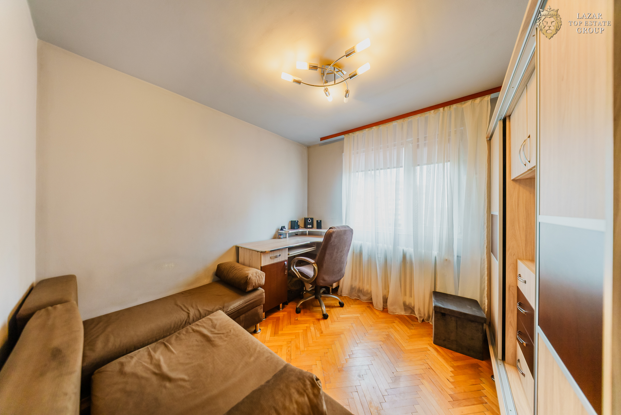 Apartament 2 camere de vanzare in Vlaicu