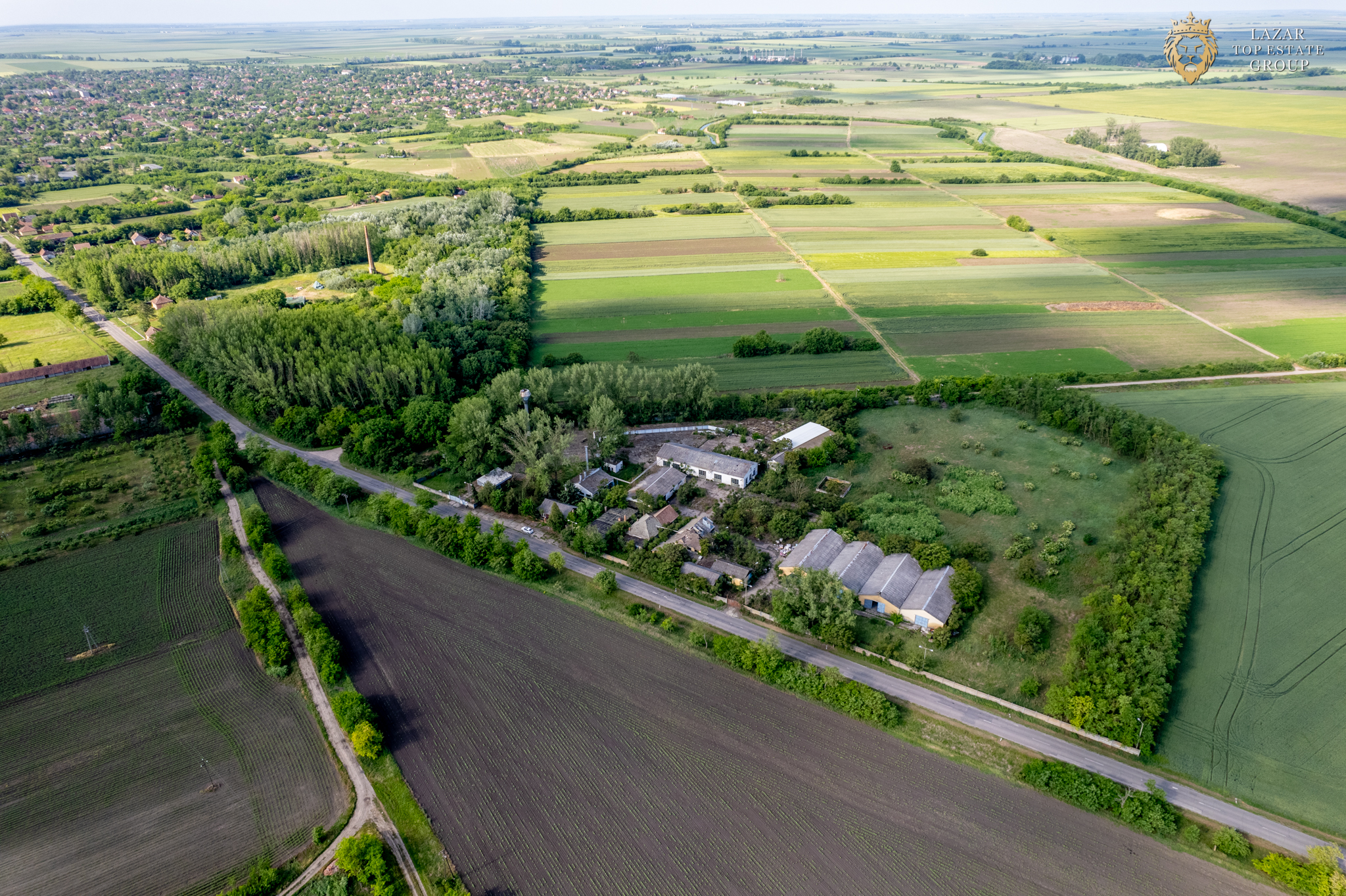 Cladire industriala de vanzare cu potential 3,5 ha in Batania