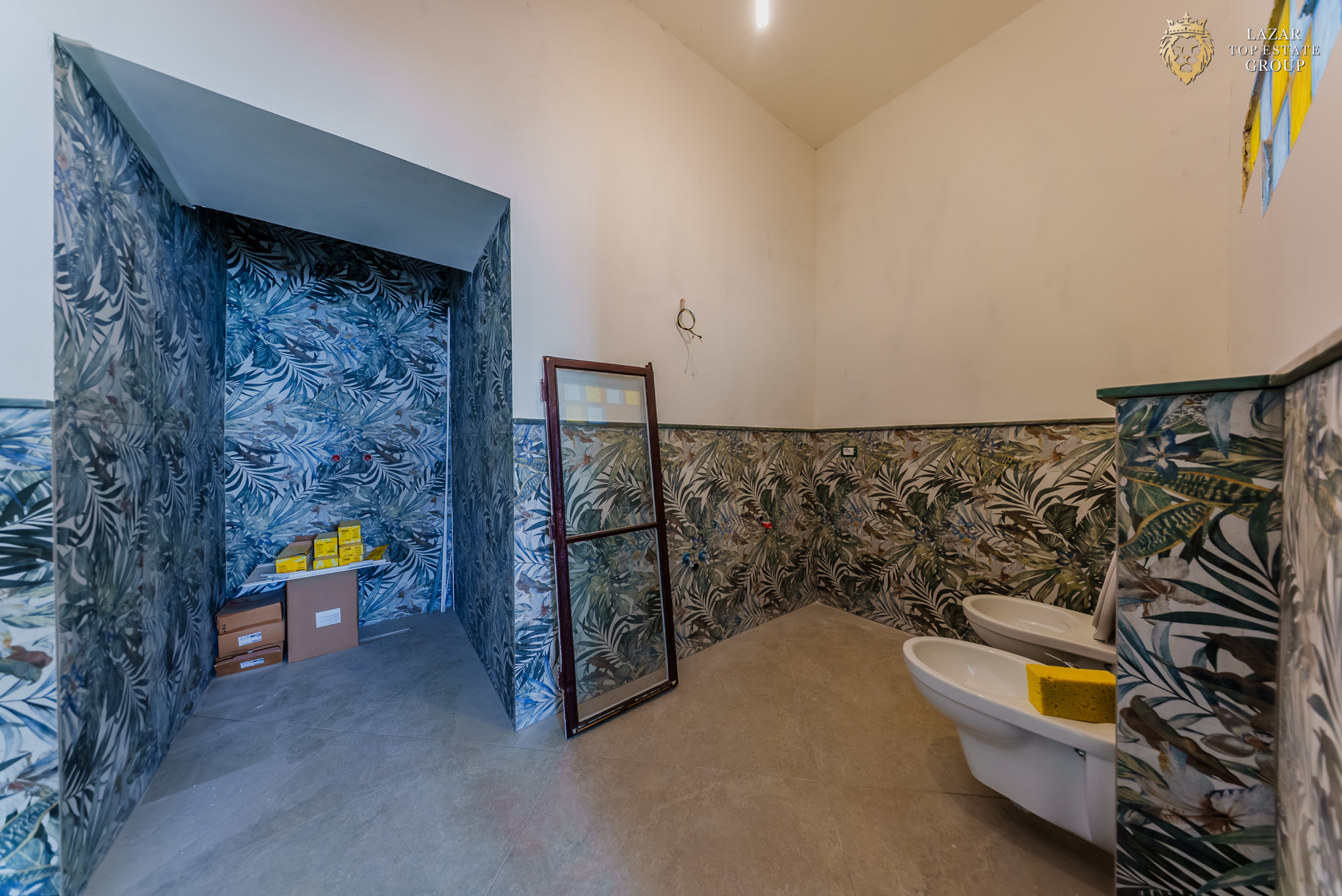 Apartament clasic 4 camere de vanzare Unirii