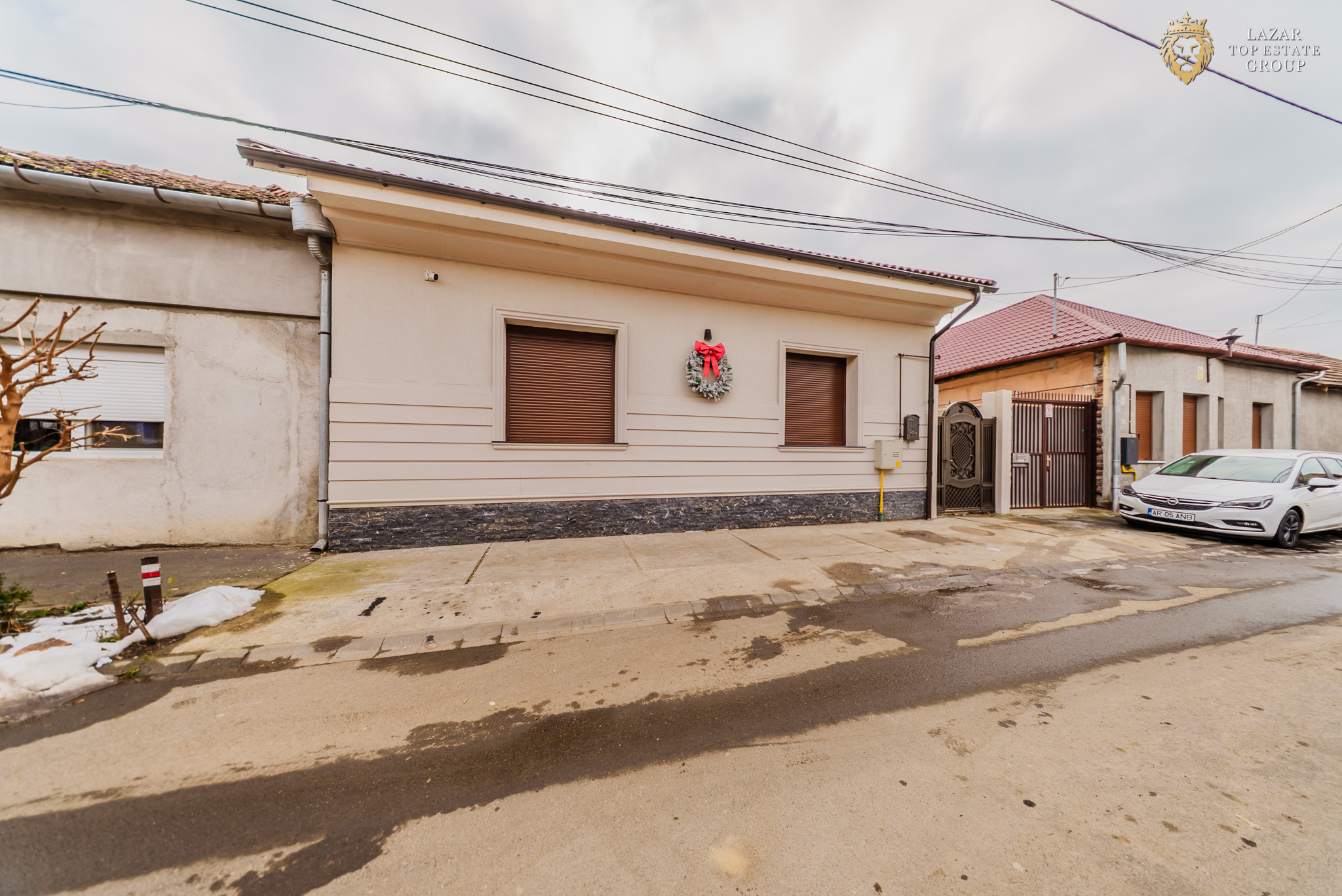 Vila moderna minimalista de vanzare in Arad