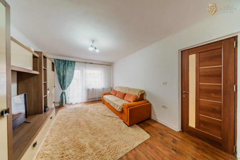 Apartament 3 Camere de inchiriat Alfa