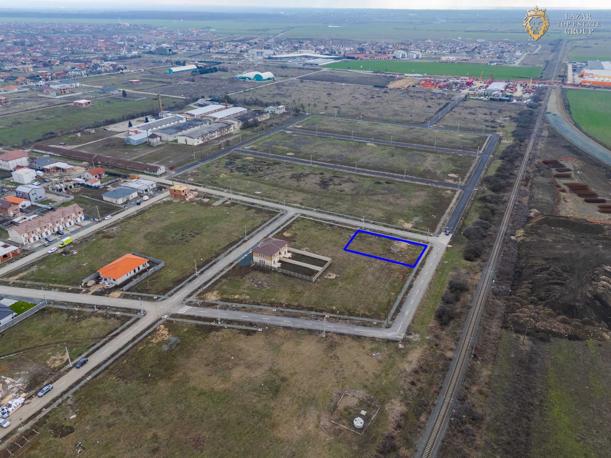 Teren 700mp in Premier- Vladimirescu