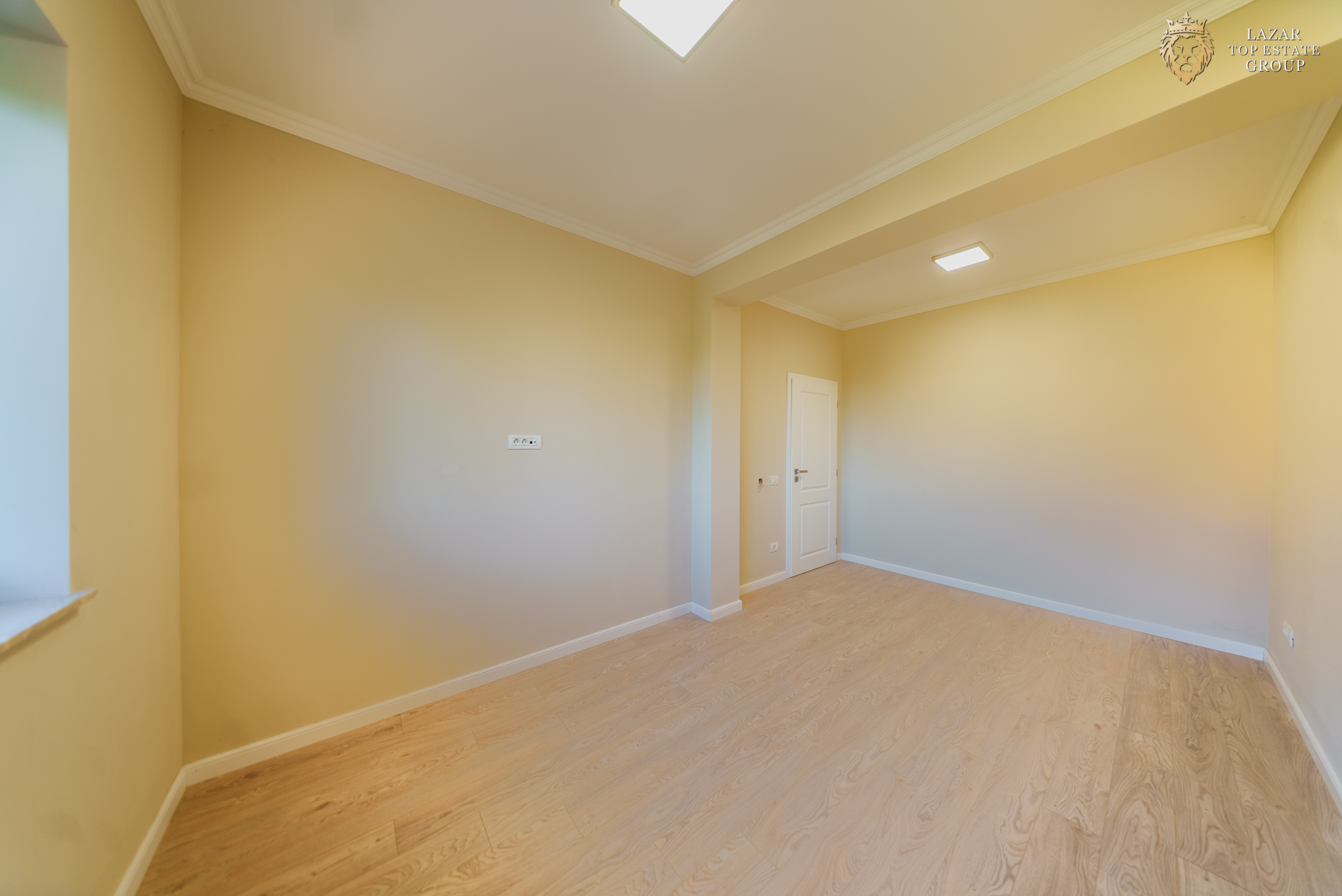 Apartament nou +curte cu terasa 4 camere in Gai