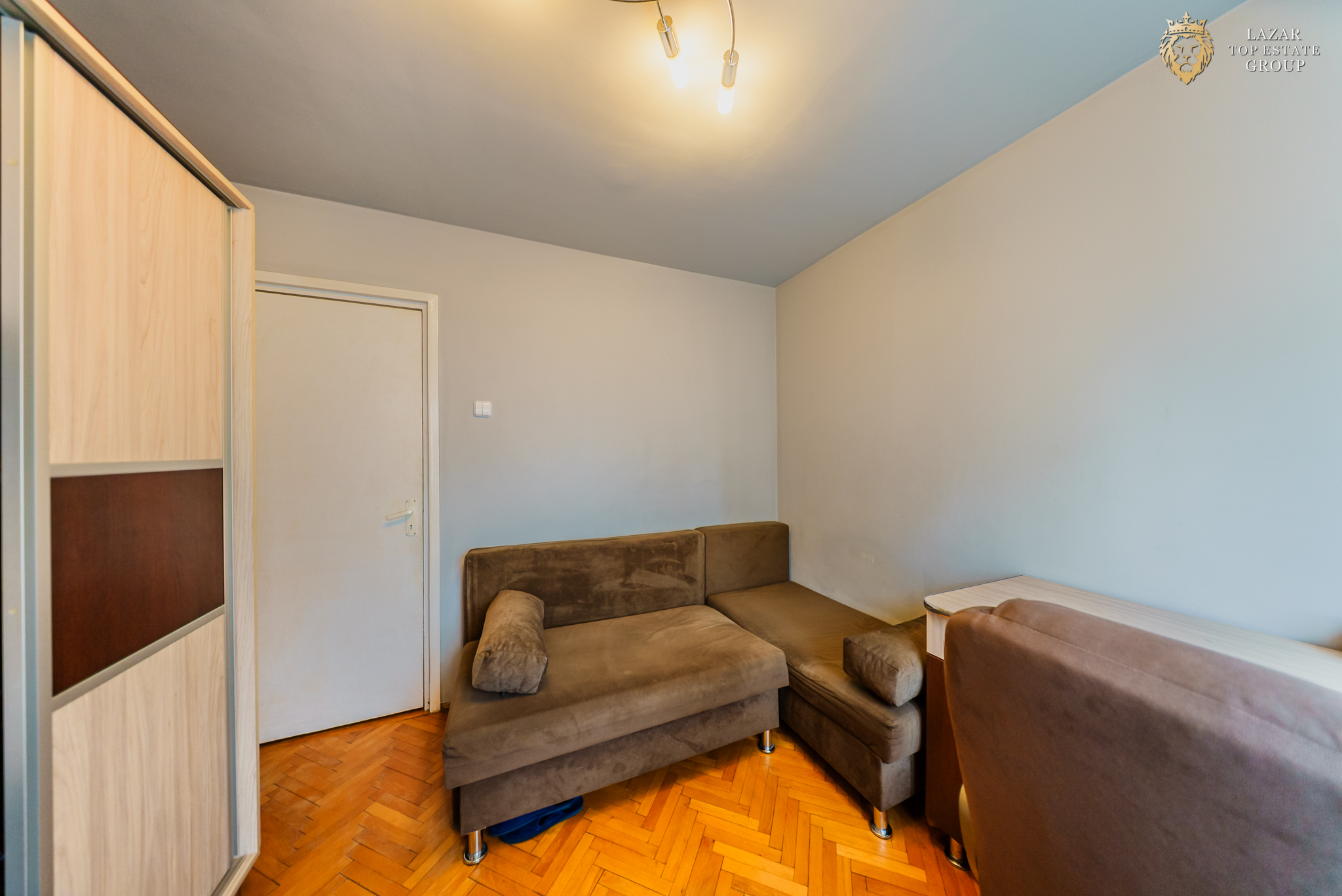 Apartament 2 camere de vanzare in Vlaicu