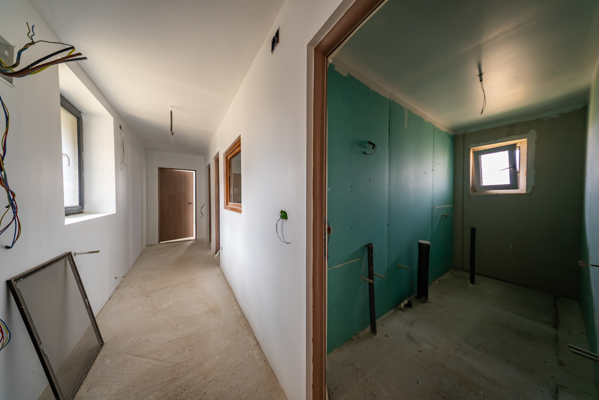 Casă de vânzare cu 3 camere in Alunis