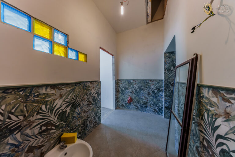 Apartament clasic 4 camere de vanzare Unirii