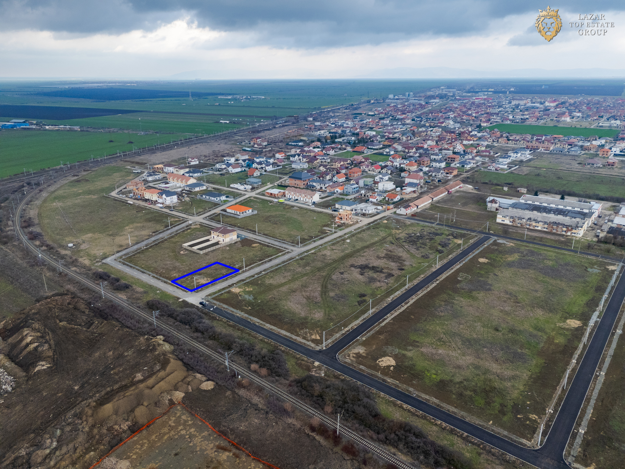 Teren 700mp in Premier- Vladimirescu