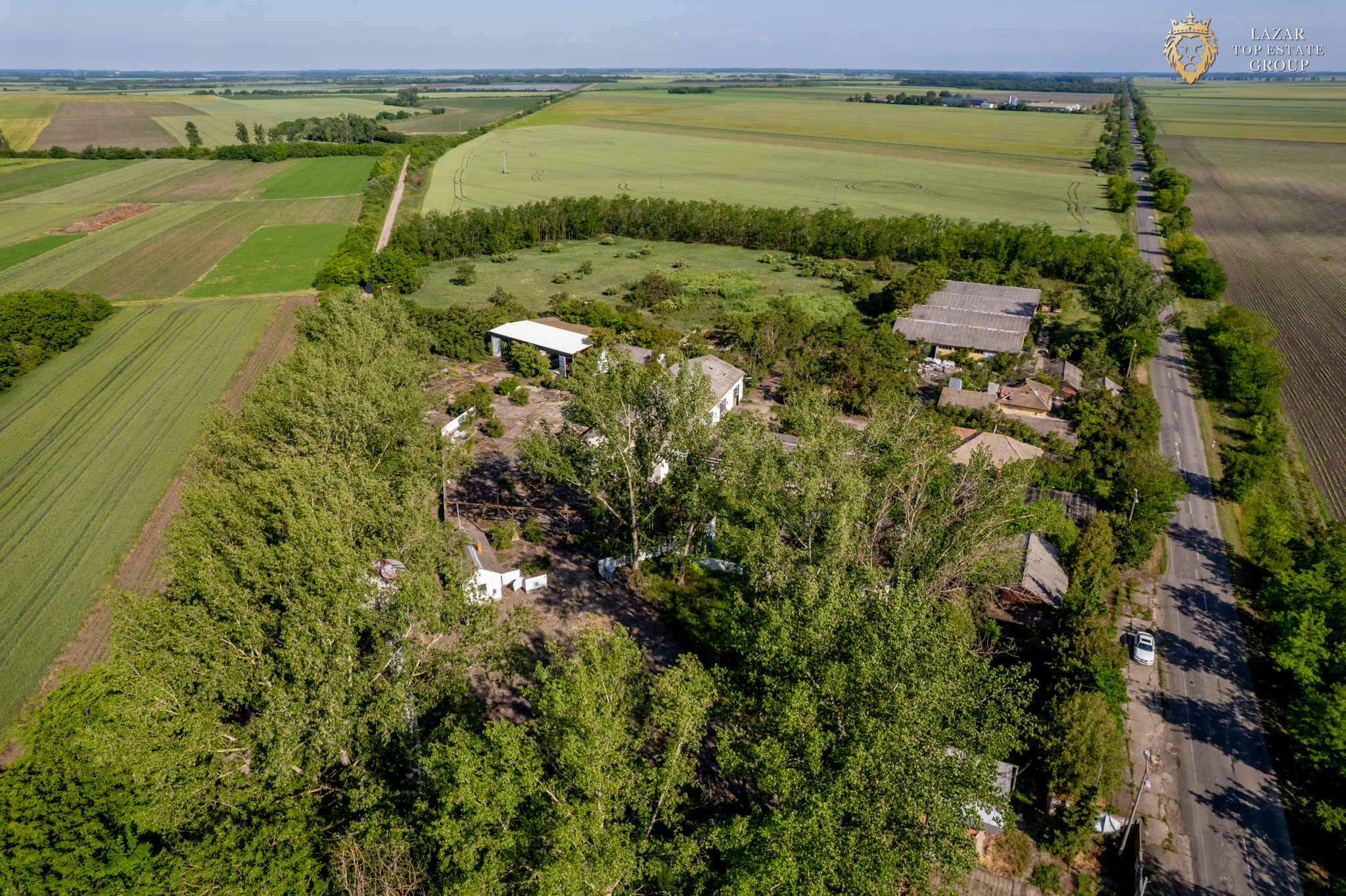 Cladire industriala de vanzare cu potential 3,5 ha in Batania