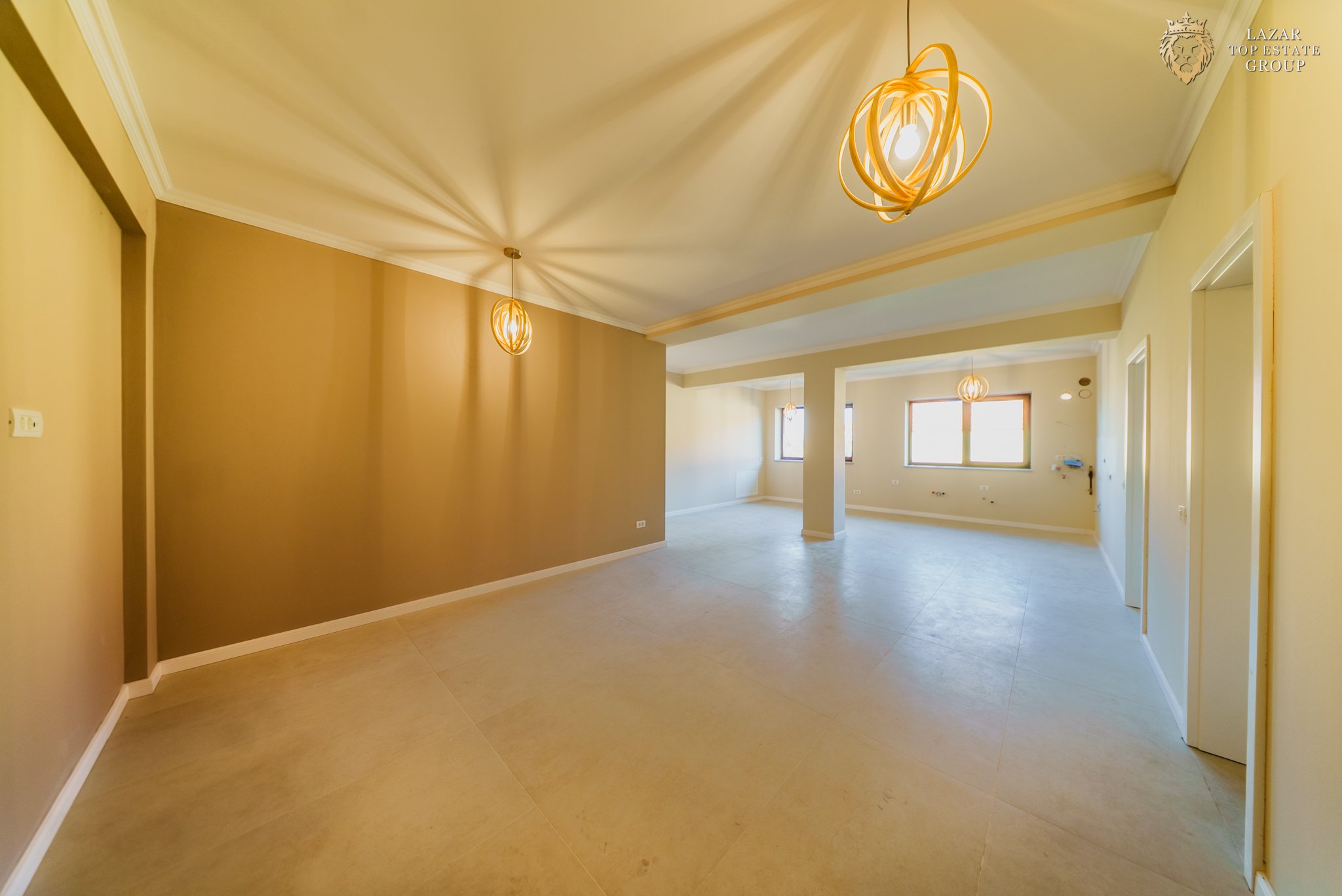 Apartament nou +curte cu terasa 4 camere in Gai