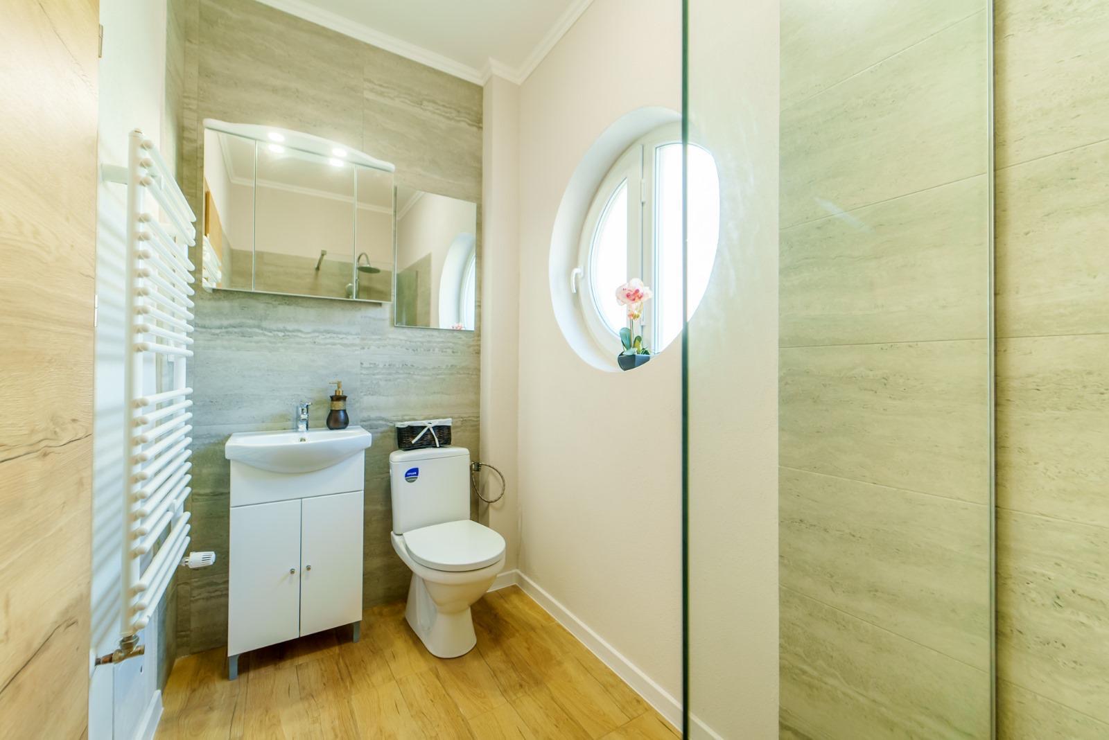 Apartament 2 camere  Central de inchiriat