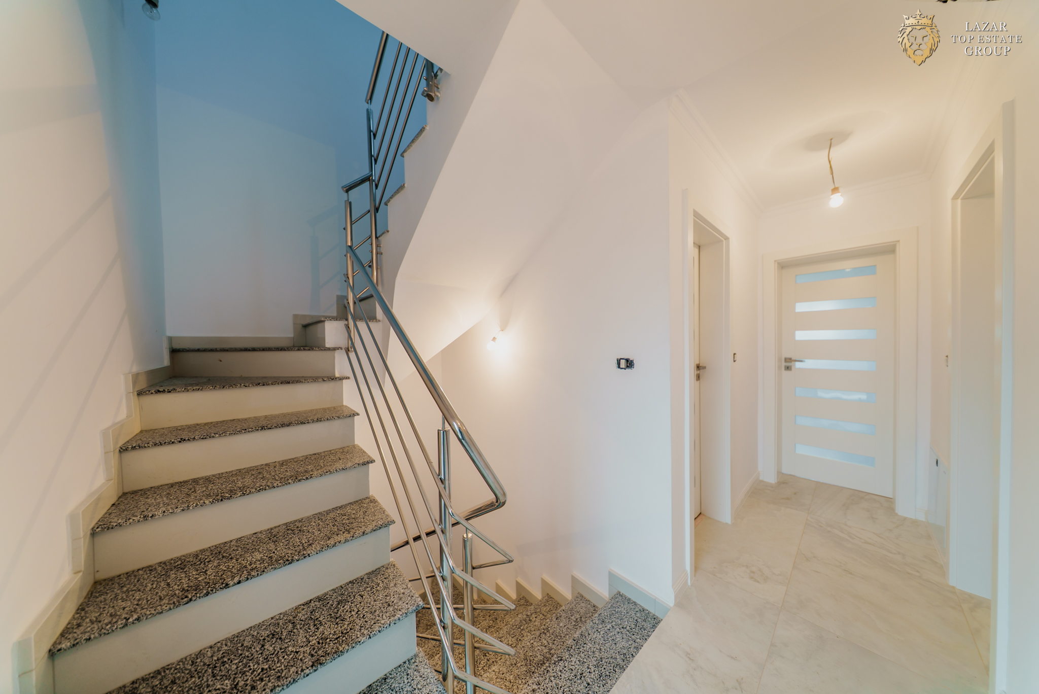Vila noua 5 camere de vanzare in Gai
