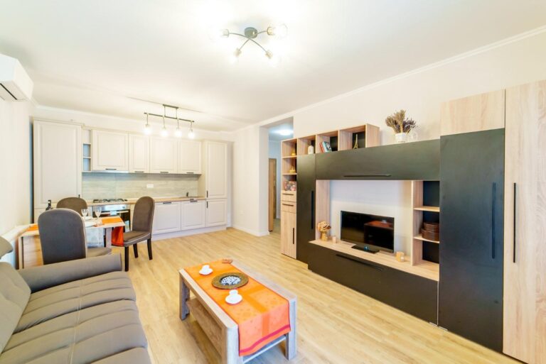 Apartament 2 camere  Central de inchiriat