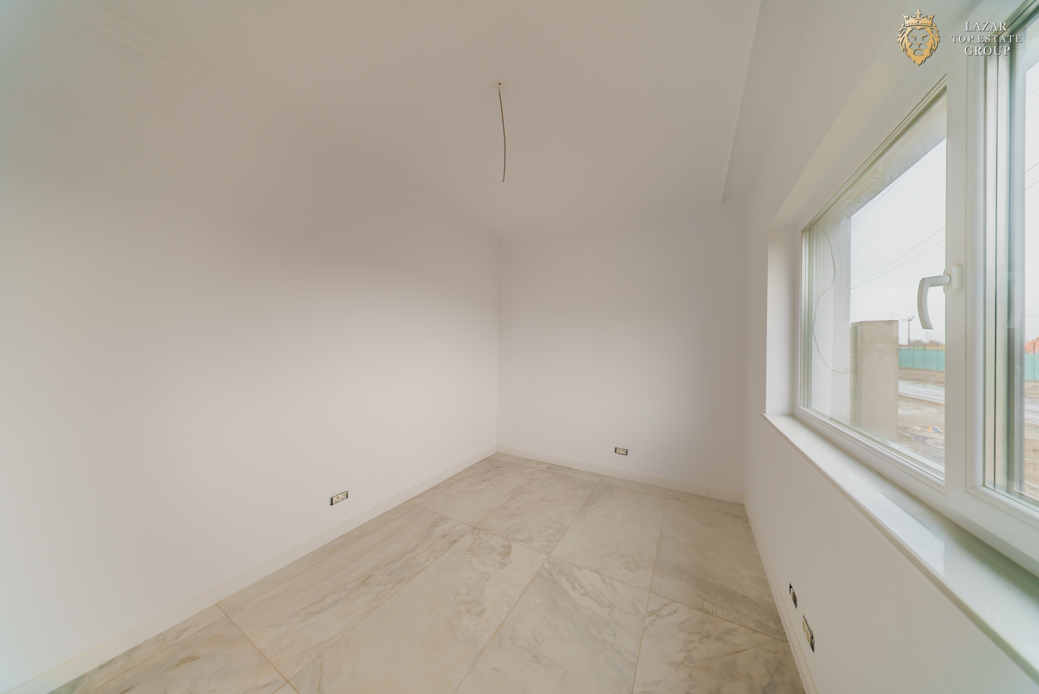 Vila noua 5 camere de vanzare in Gai