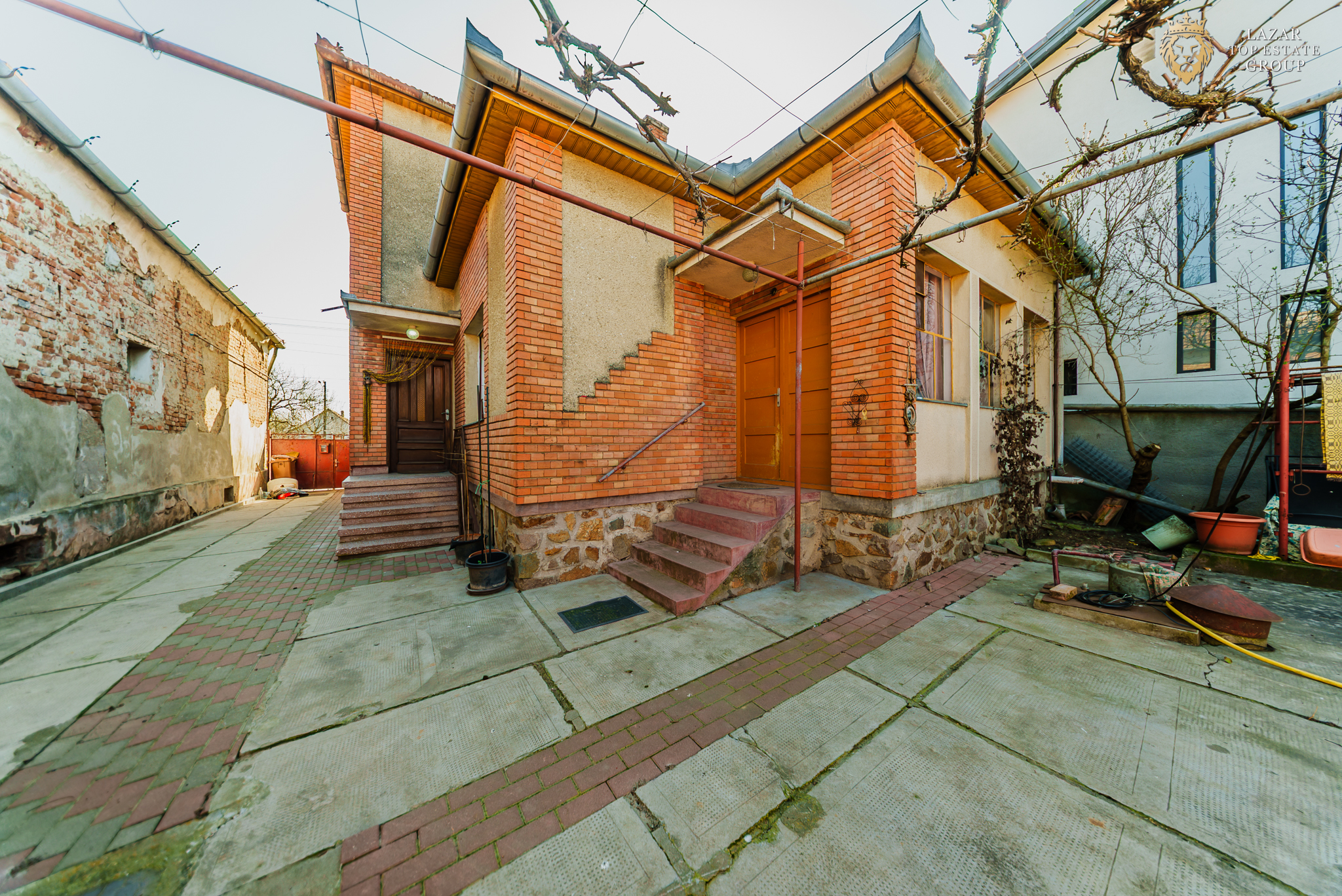 Casa 5 camere Fantanele de vanzare