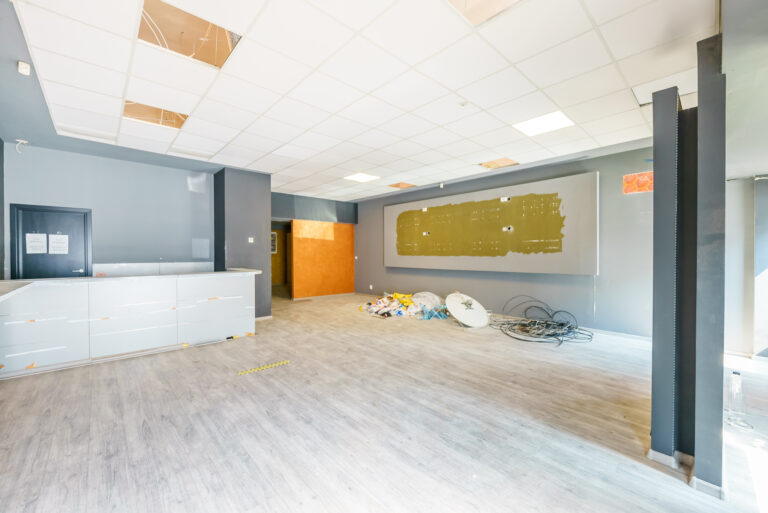 Spatiu Comercial/Birouri de Închiriat zona Centala