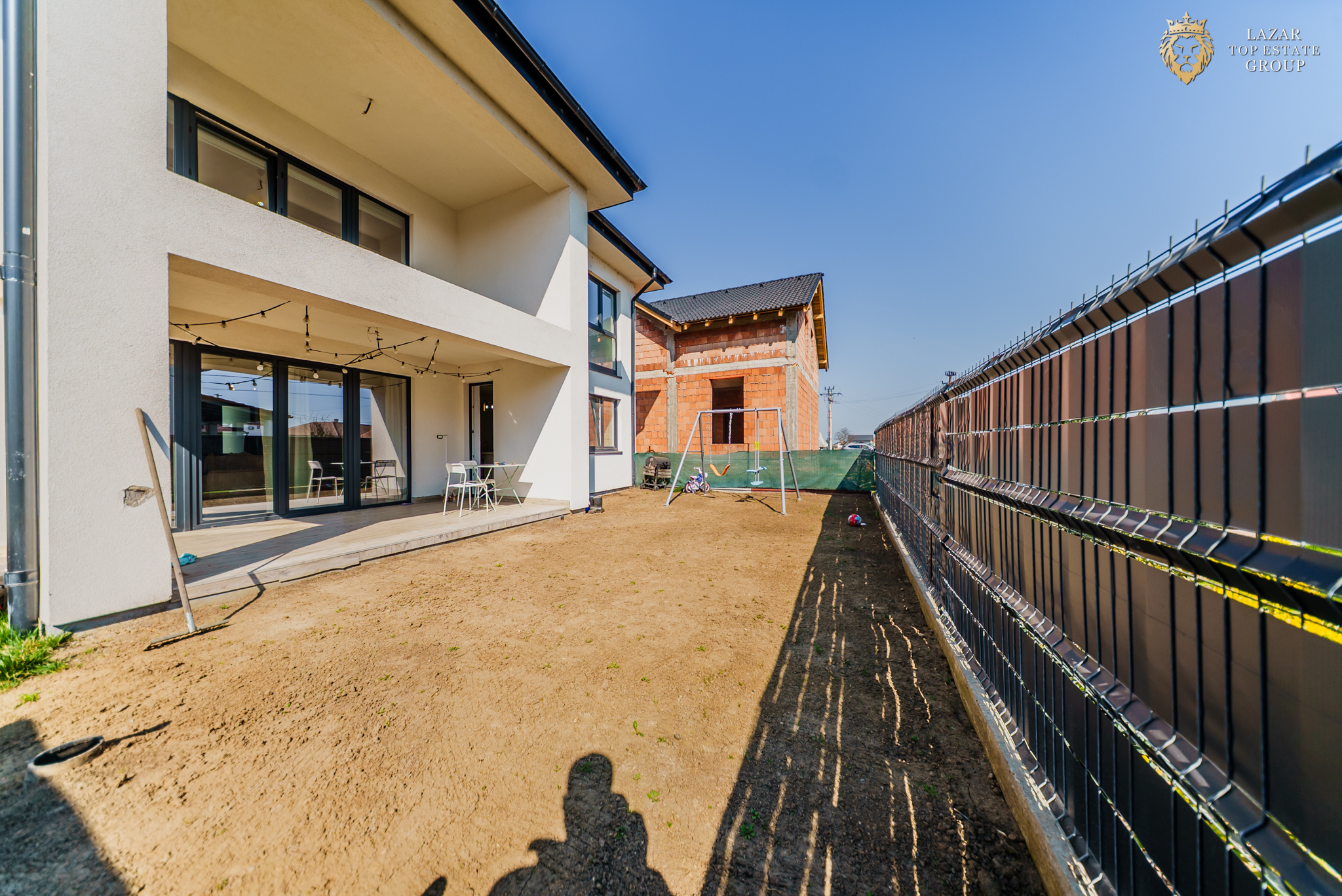 Casa moderna de vanzare in Livada