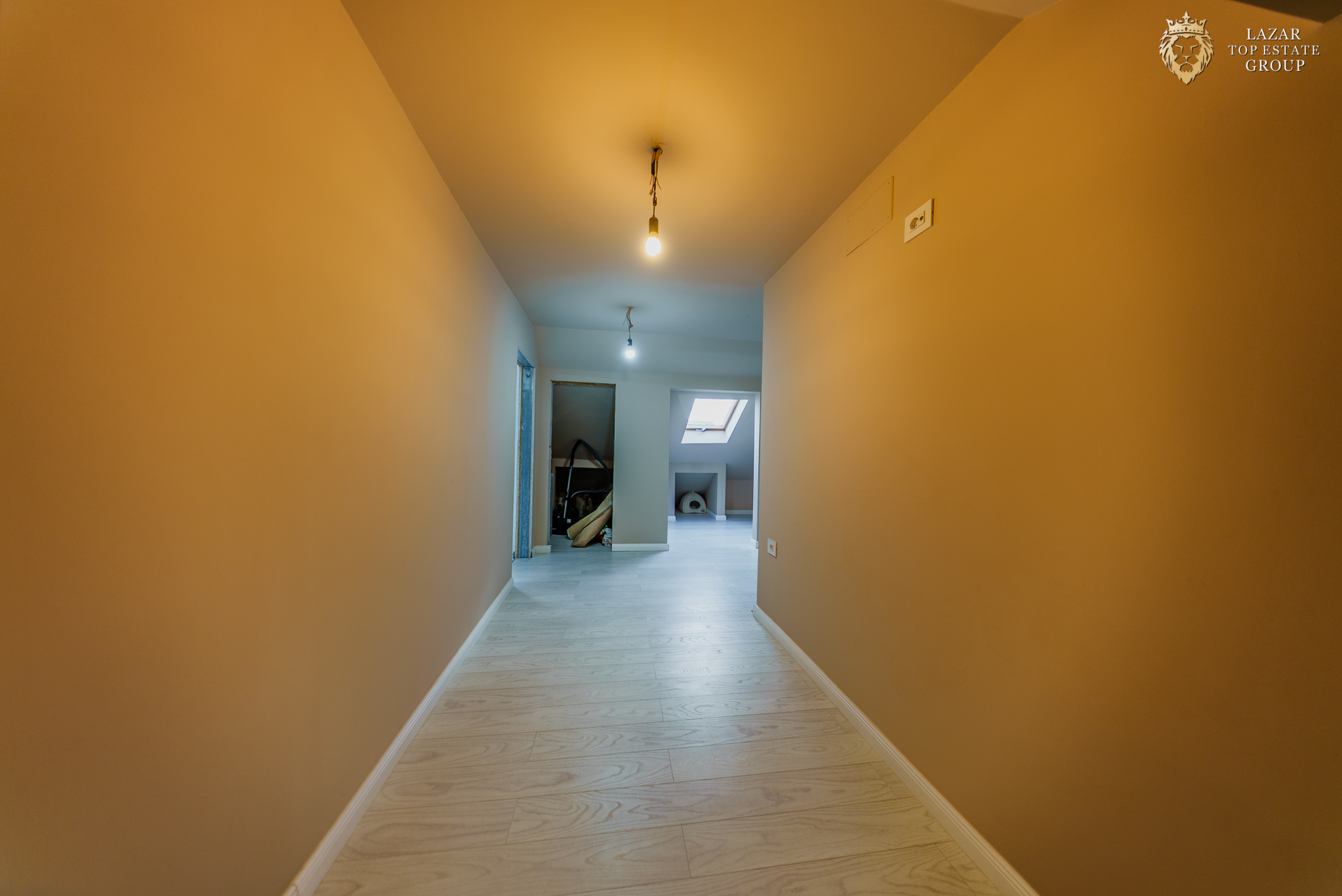 Vila moderna minimalista de vanzare in Arad