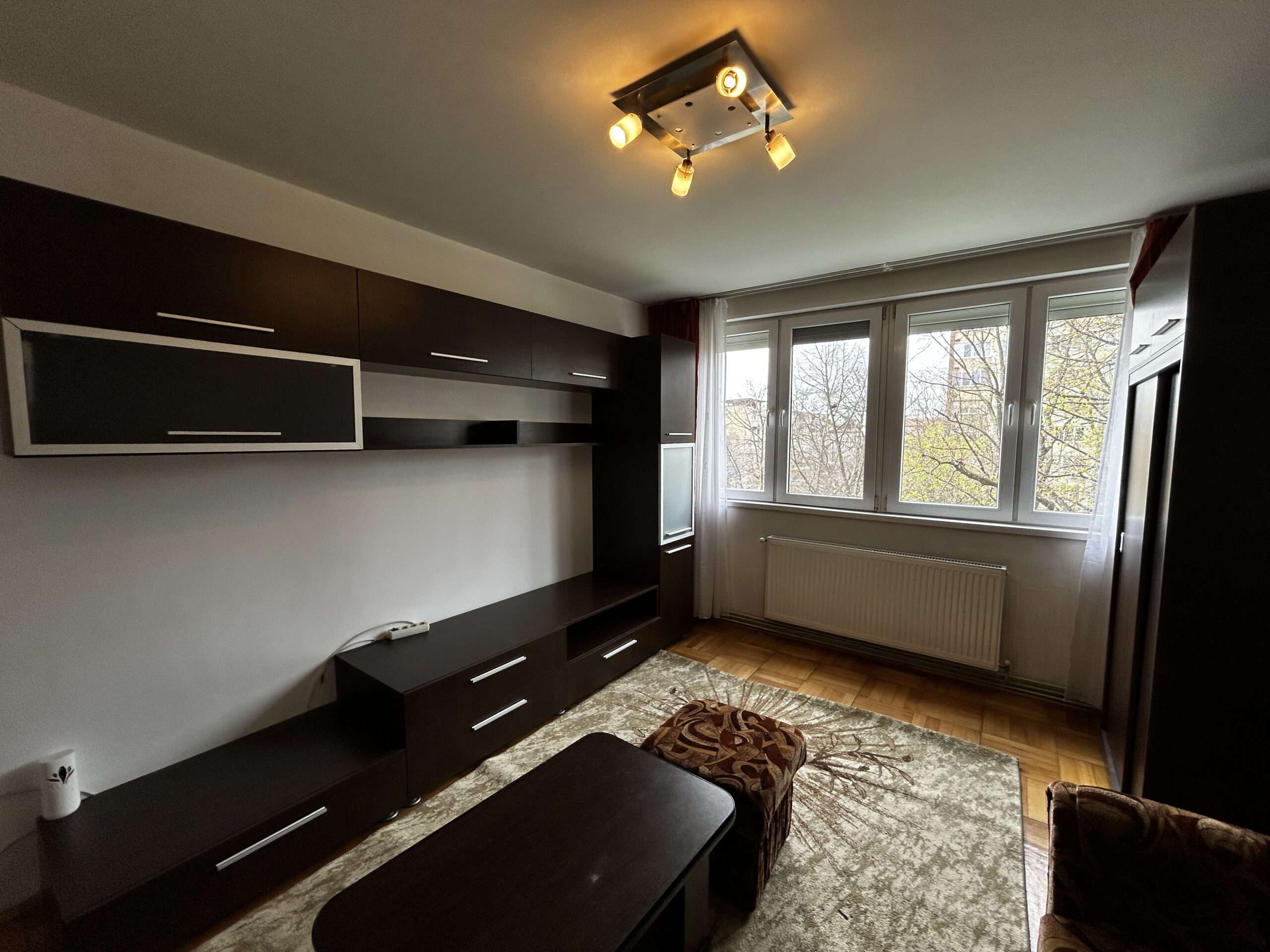 Apartament 2 camere Podgoria de inchiriat