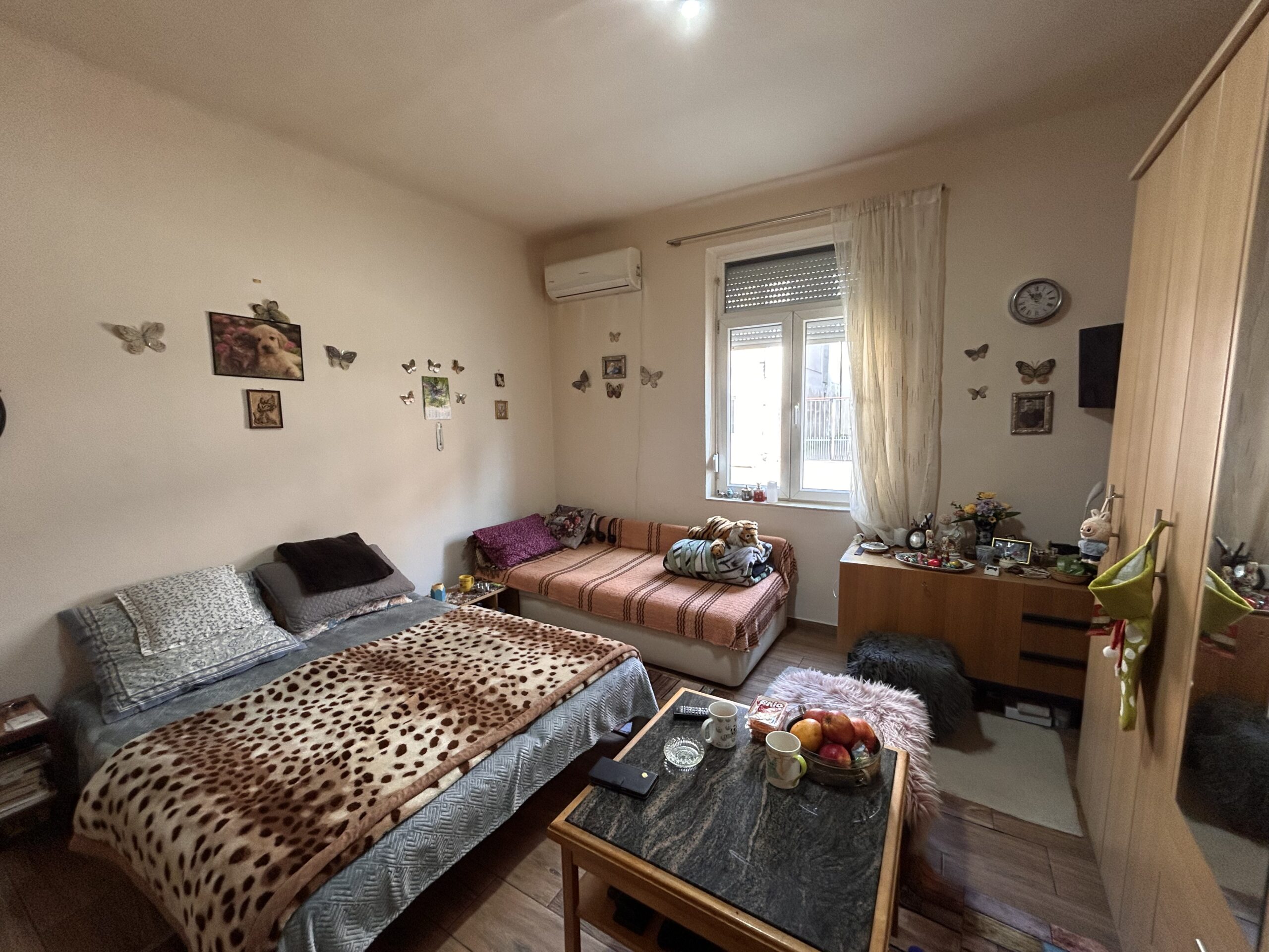 Apartament la casa de vanzare zona Boul Rosu