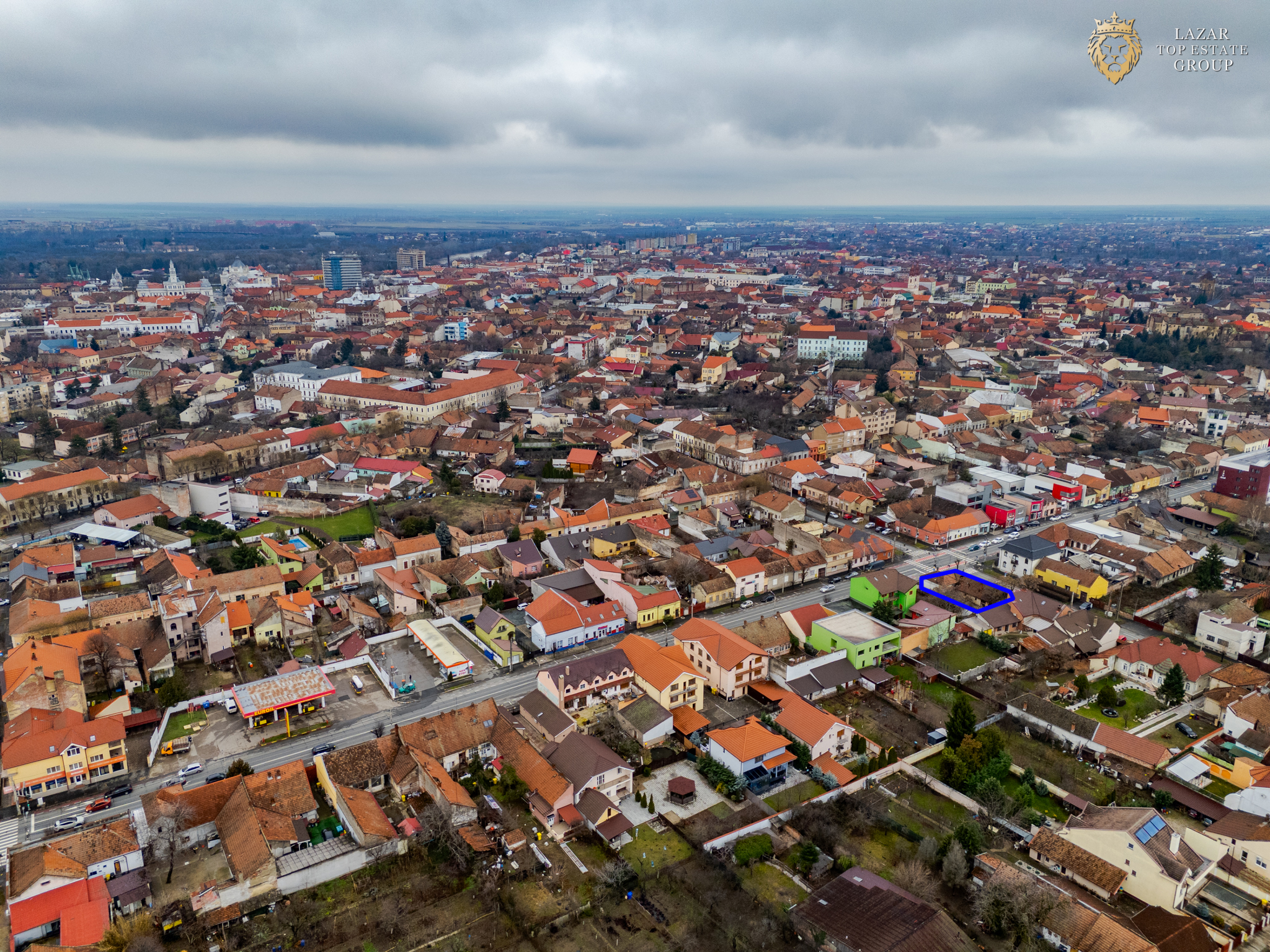 Teren- 2 fornturi stradale de vanzare pe Andrei Saguna