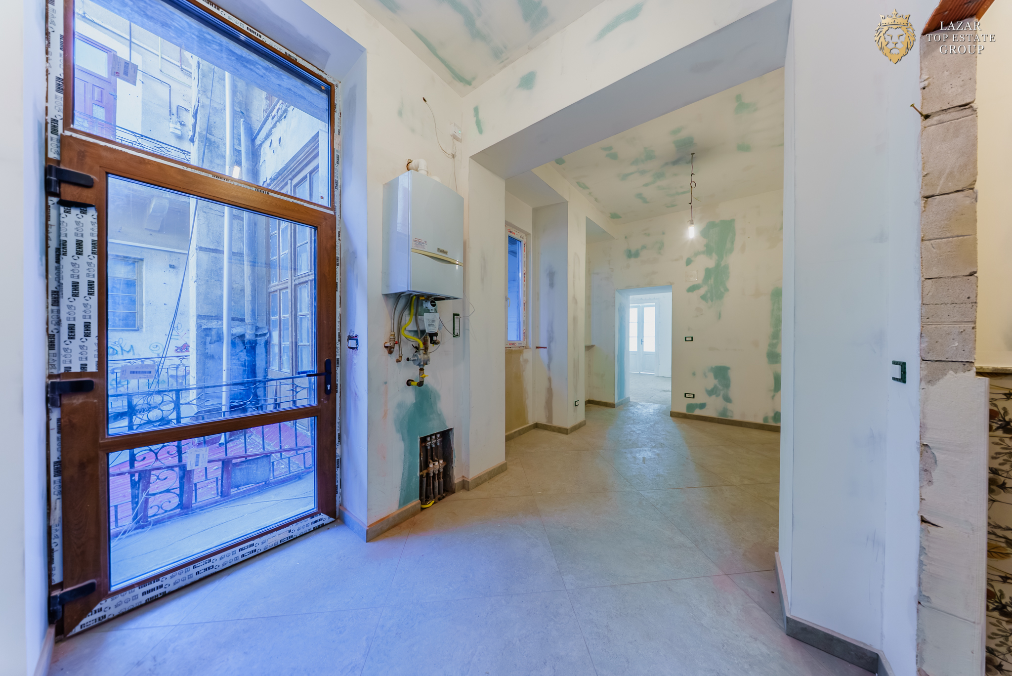 Apartament clasic 4 camere de vanzare Unirii