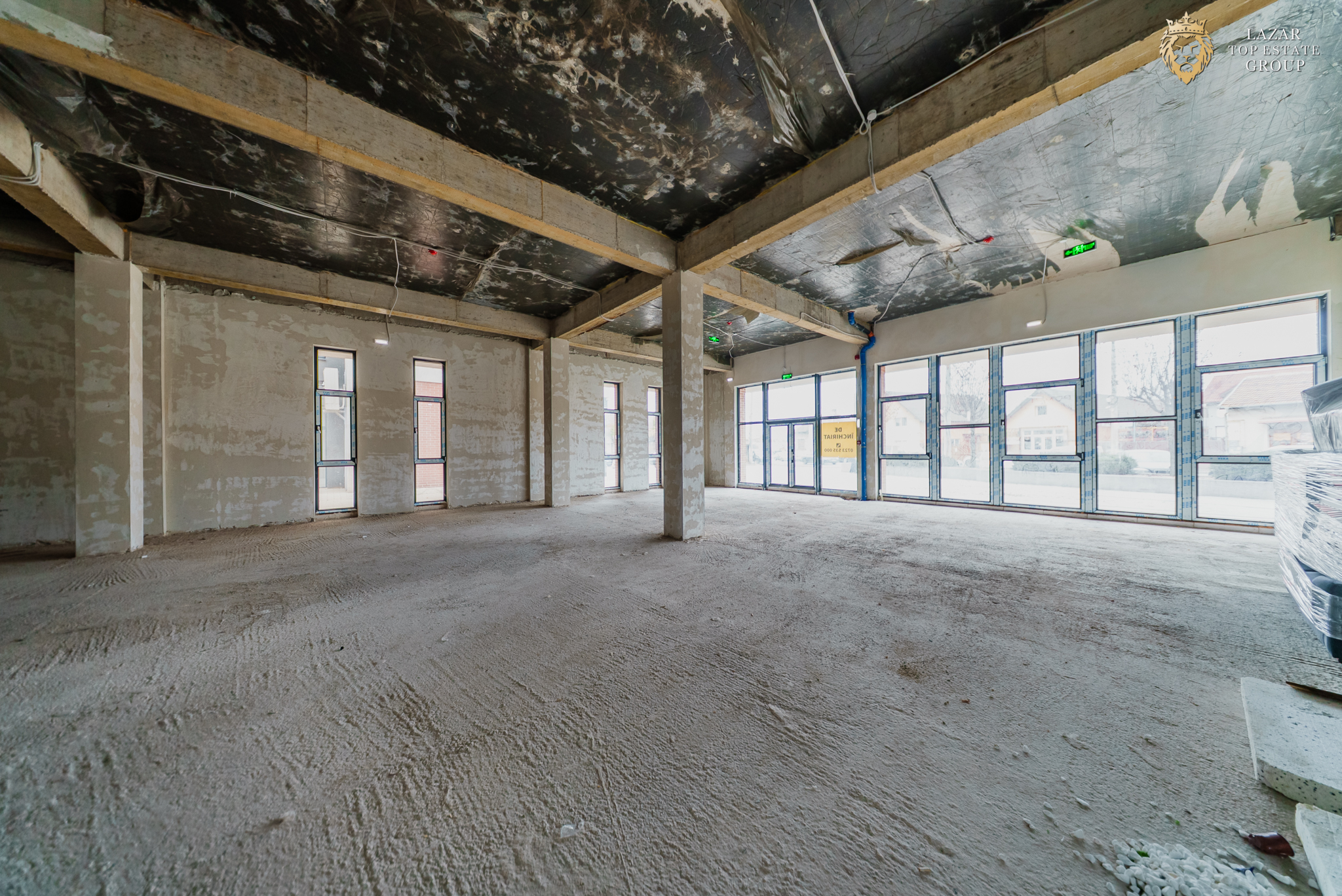 Spatiu Comercial Premium – 370 mp, Vitrină 13 m, 3 Intrări • Adora Par