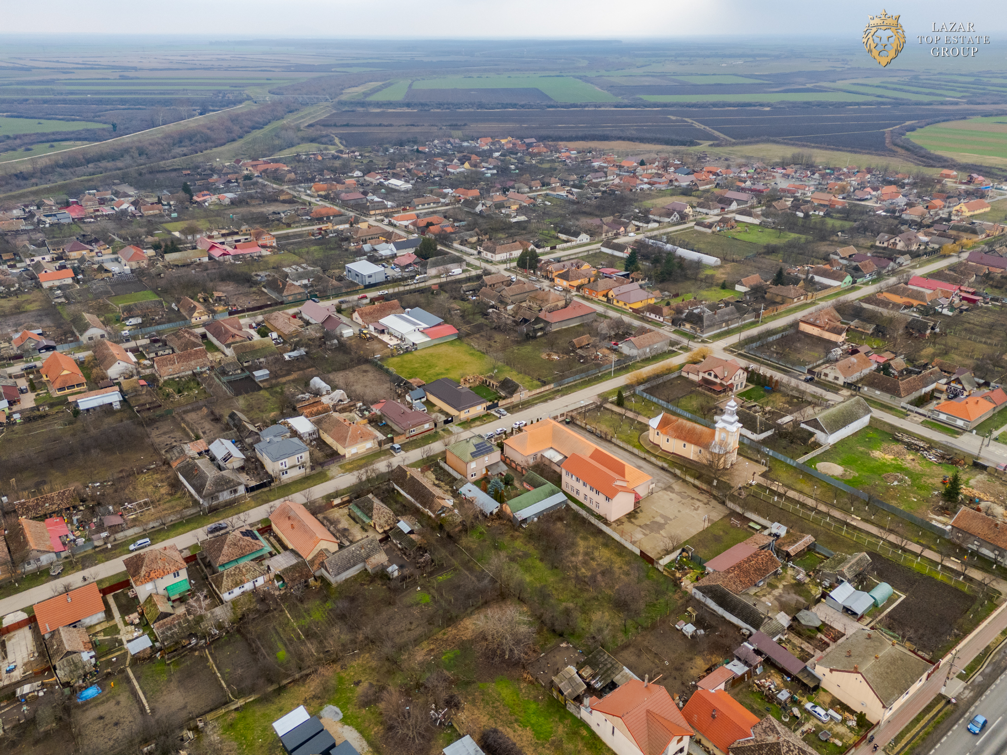 Vilă 5 camere de Vanzare Chișineu-Criș