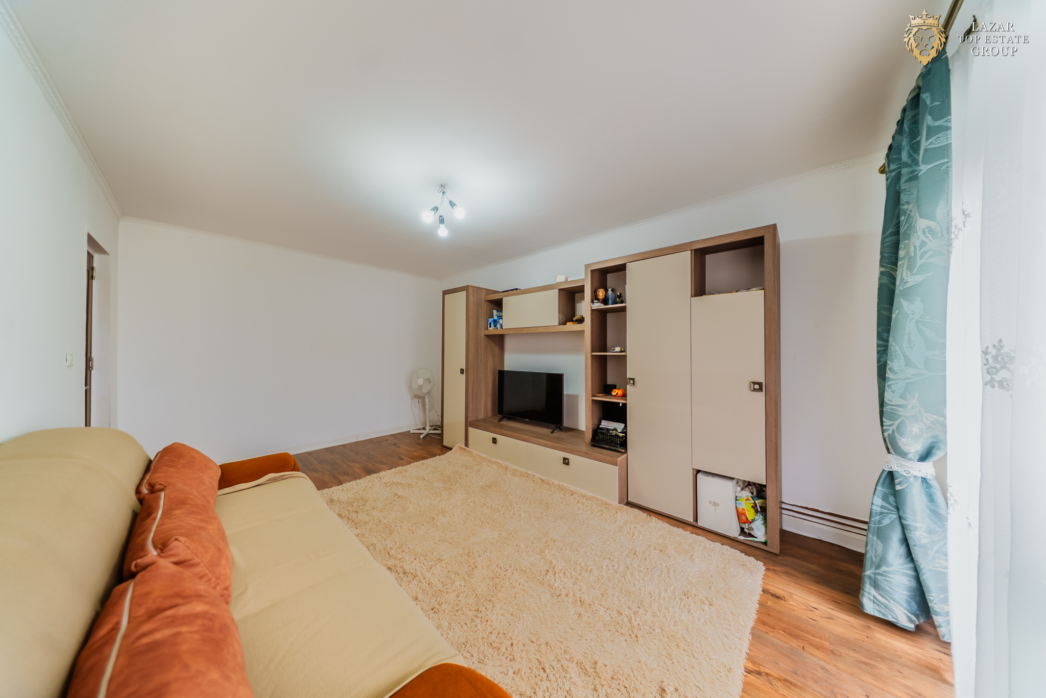 Apartament 3 Camere de inchiriat Alfa