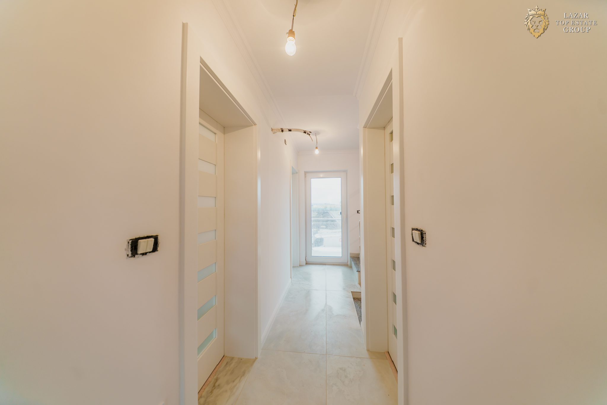 Vila noua 5 camere de vanzare in Gai