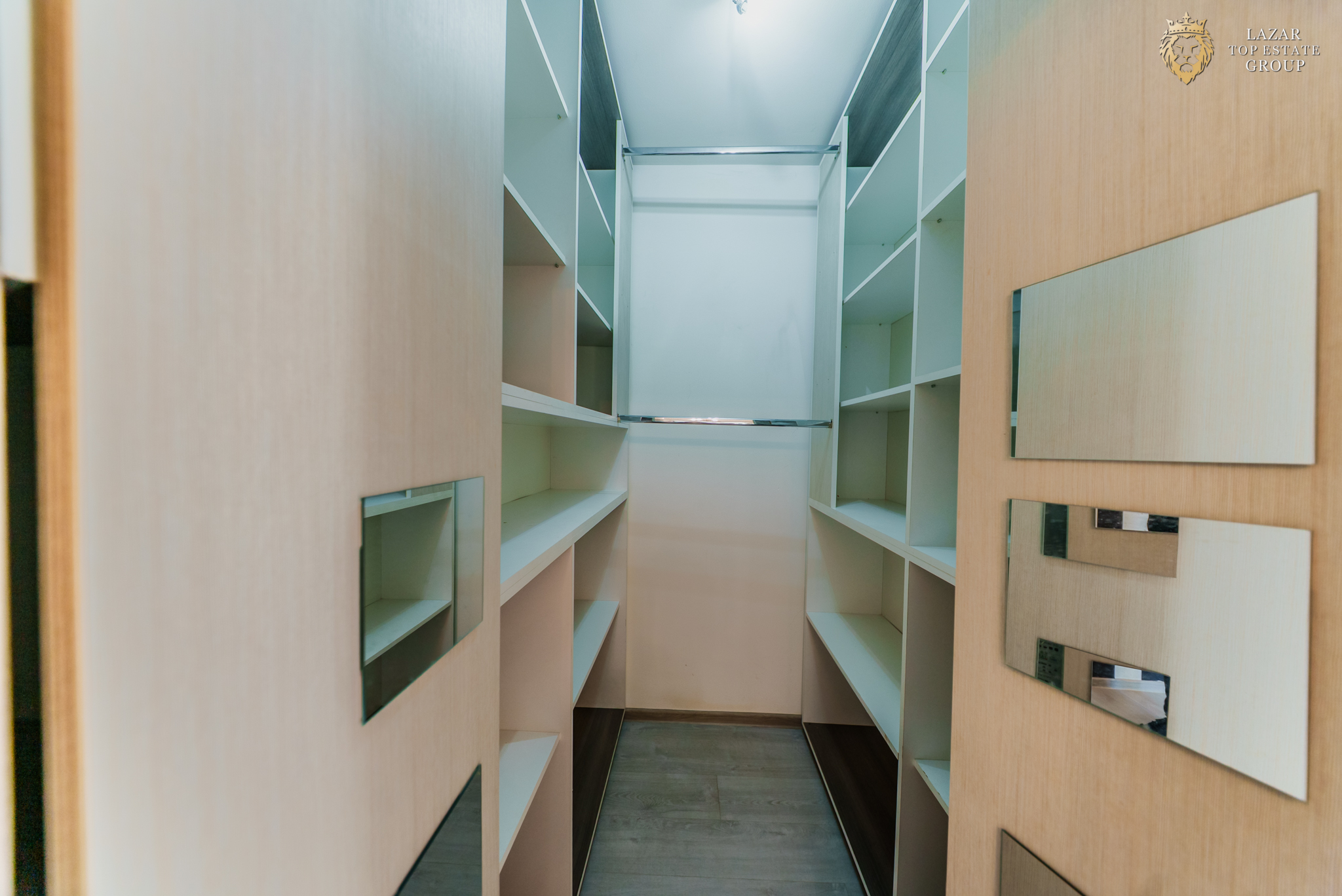 Apartament 2 camere de vânzare Polivalentă