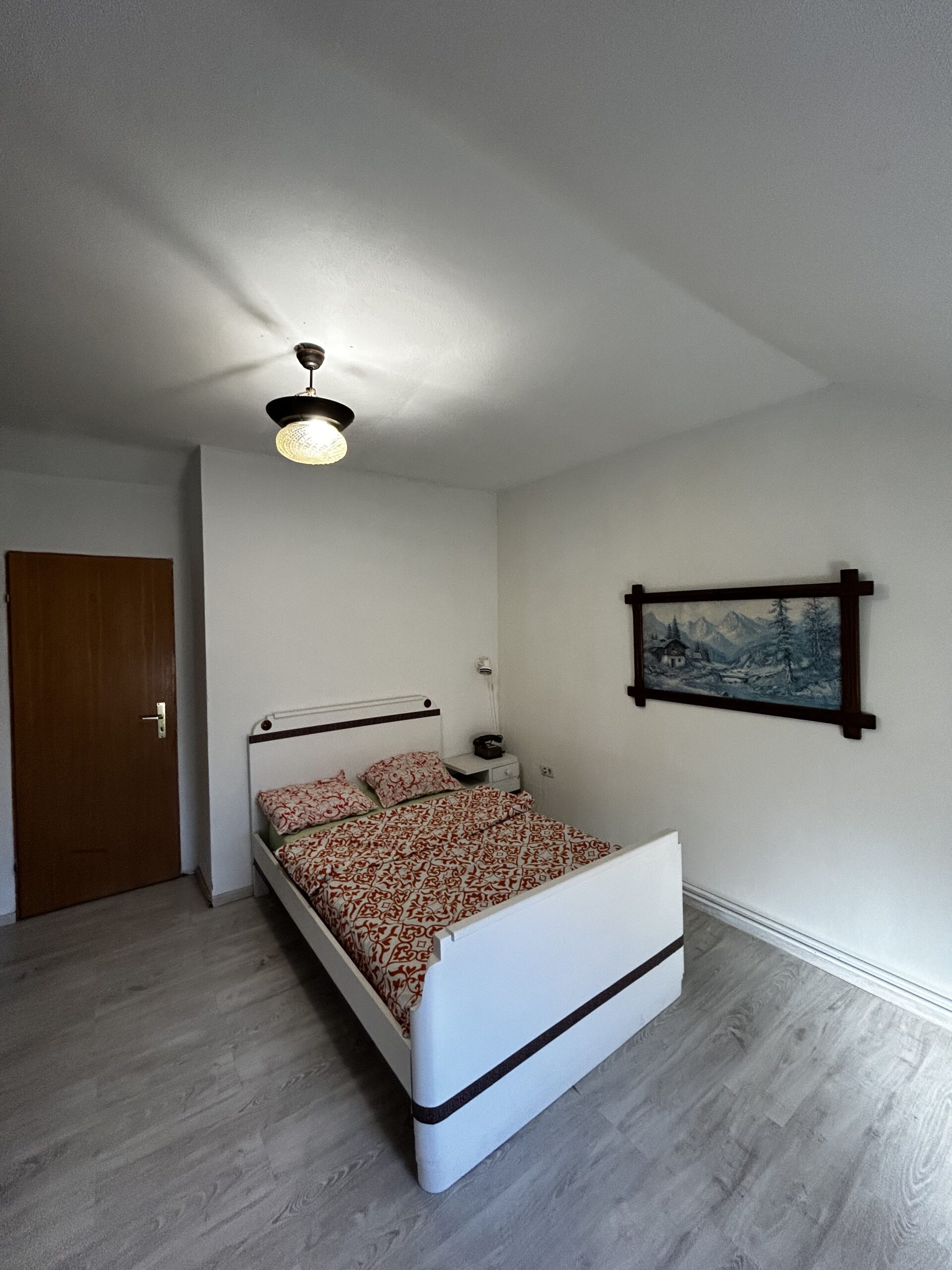 Apartament 2 camere la casa Parneava de inchiriat