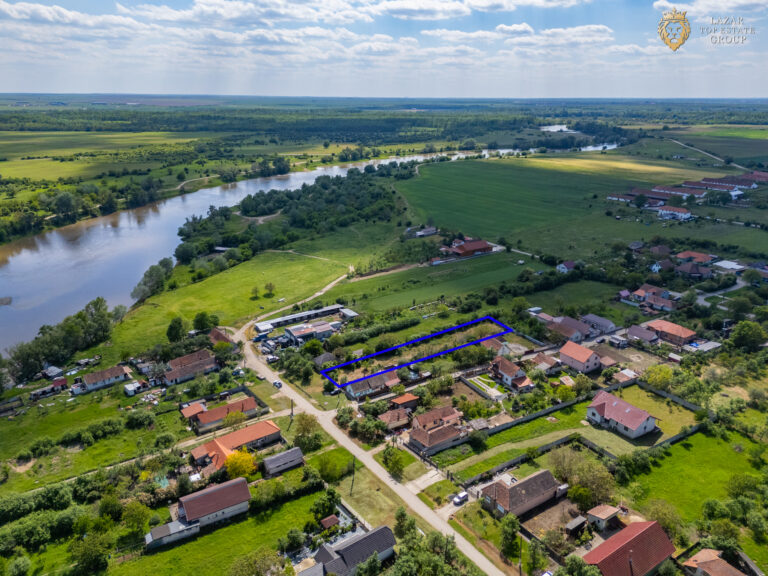 Teren intravilan 400 mp de vanzare in Sanpaul