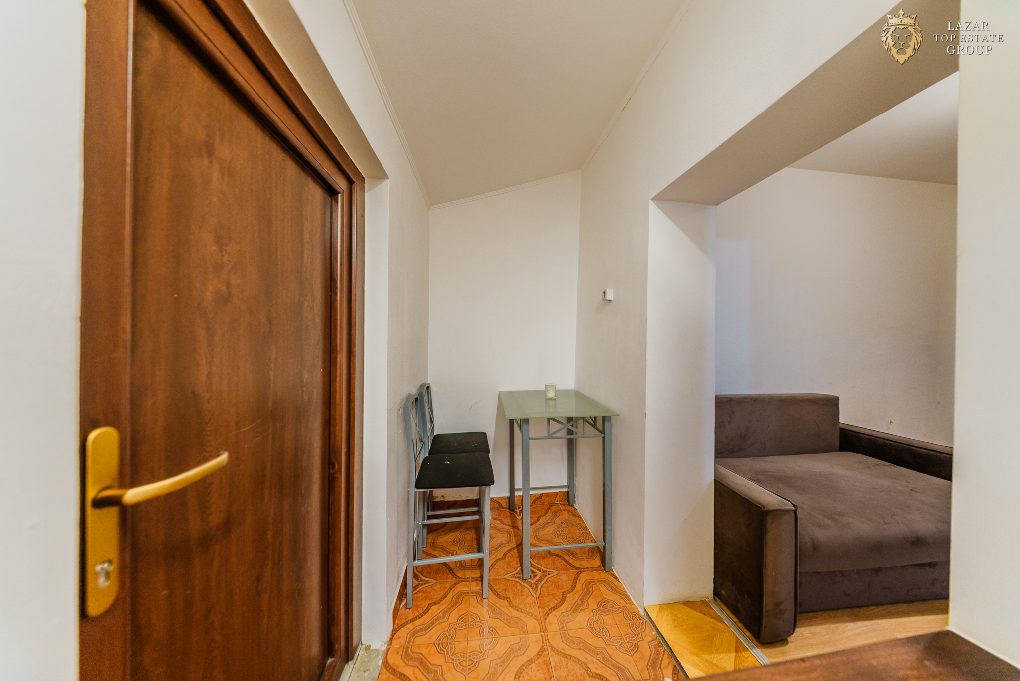 Apartament 2 camere la casa de vanzare in Arad
