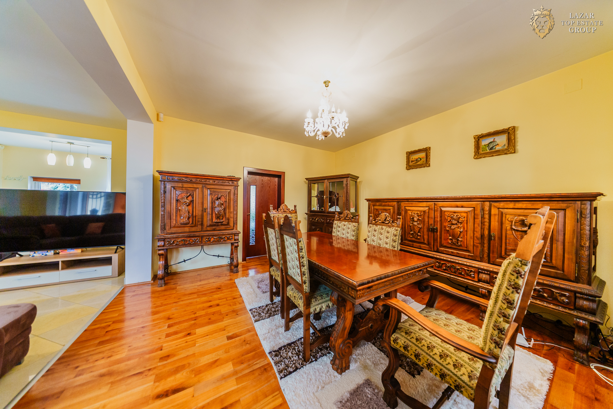Vilă 5 camere de Vanzare Chișineu-Criș