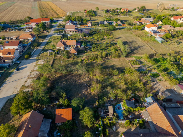 Teren Intravilan De Vanzare Sambateni
