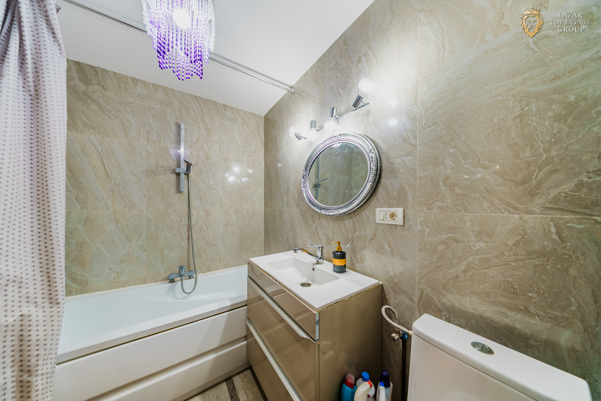 Apartament 3 Camere de inchiriat Alfa