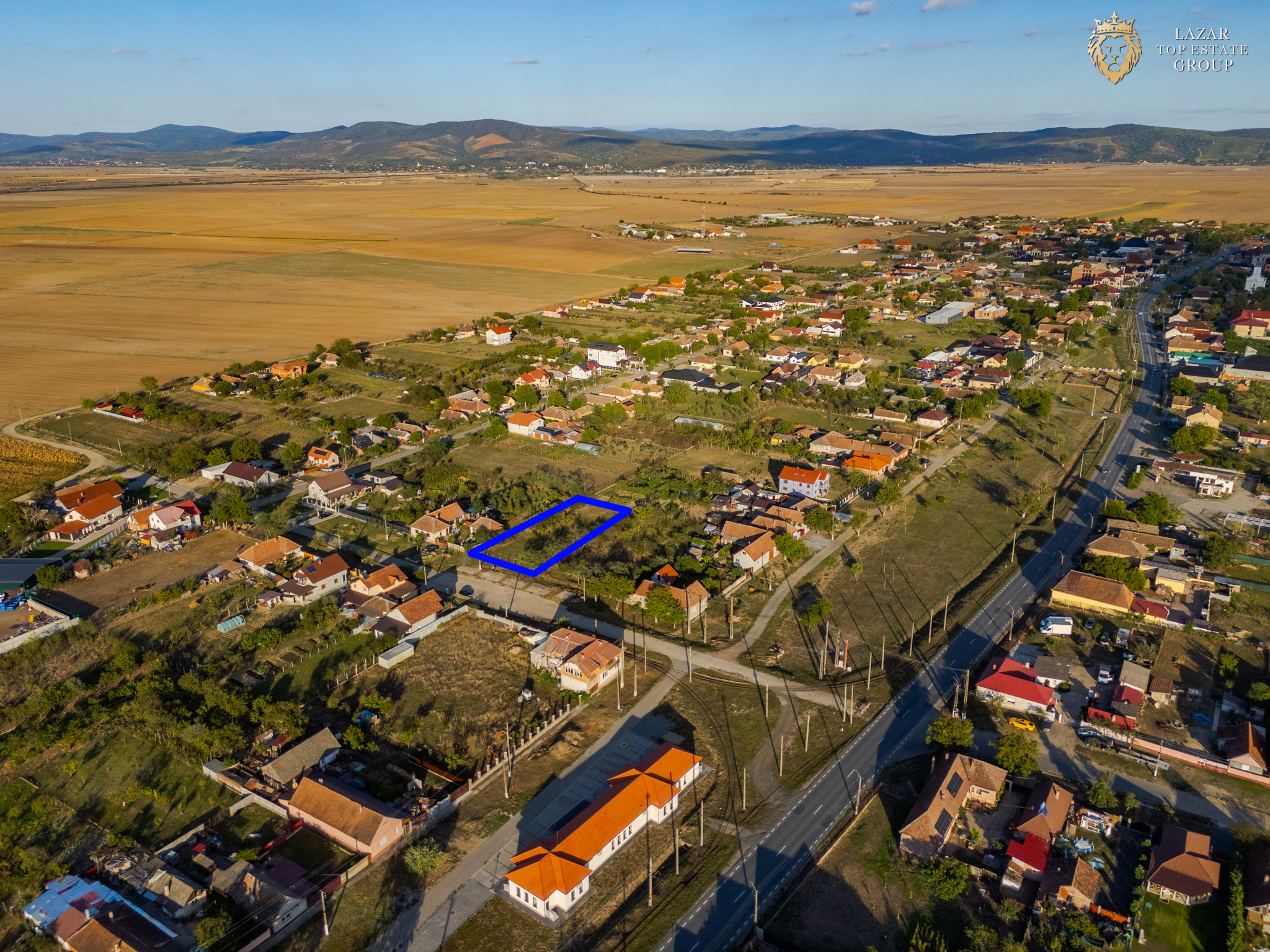 Teren Intravilan De Vanzare Sambateni
