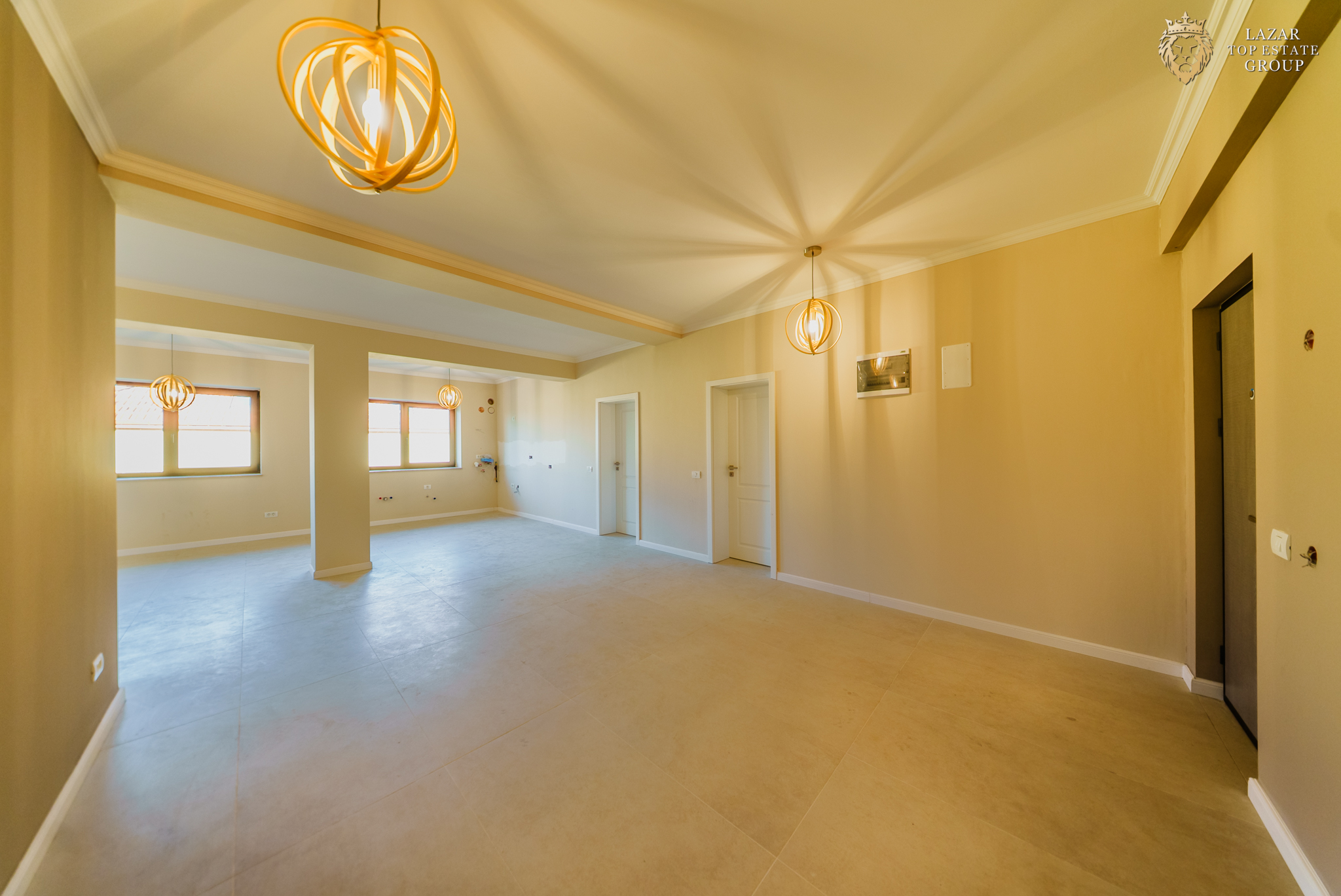 Apartament nou +curte cu terasa 4 camere in Gai