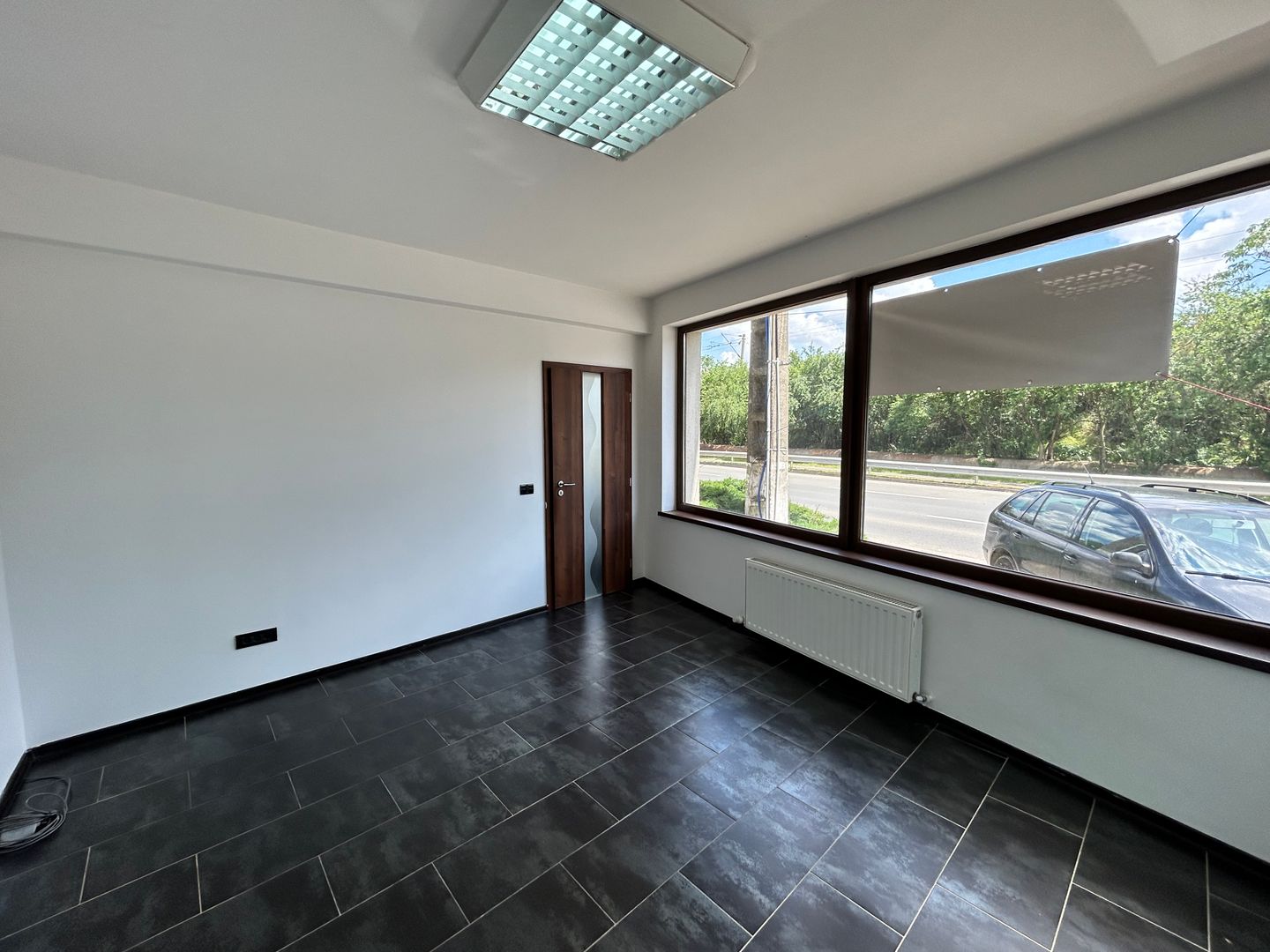 Spațiut de închiriat cu 7 camere, Zona Subcetate