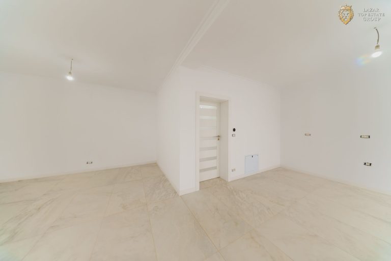 Vilă de vânzare cu 8 camere Zona Gai