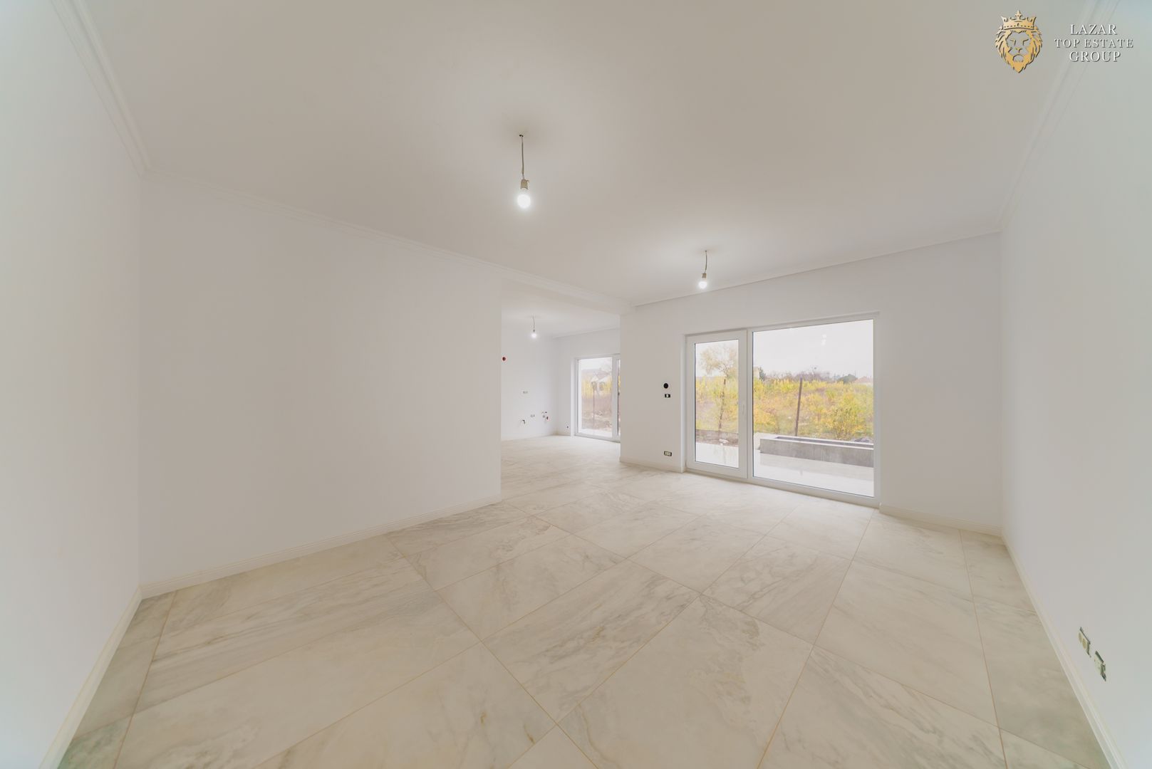 Vilă de vânzare cu 8 camere Zona Gai