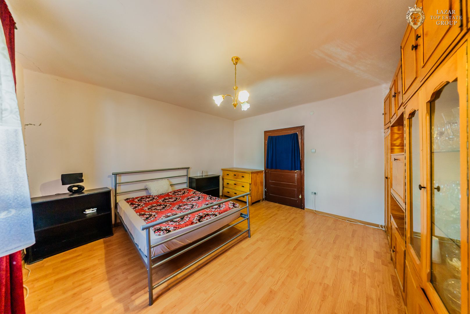 Casă cu 3 camere de vânzare in Vladimirescu