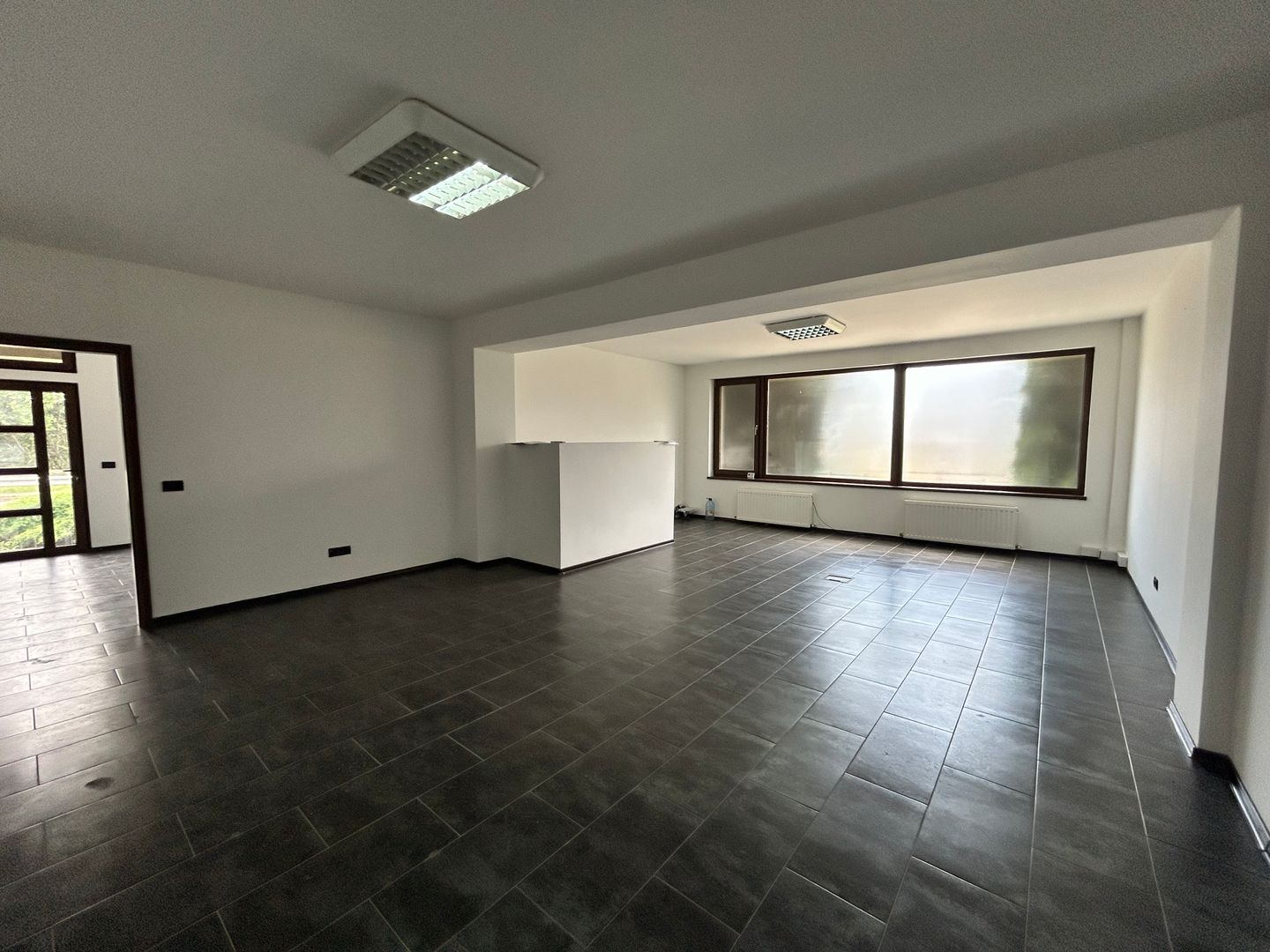 Spațiut de închiriat cu 7 camere, Zona Subcetate